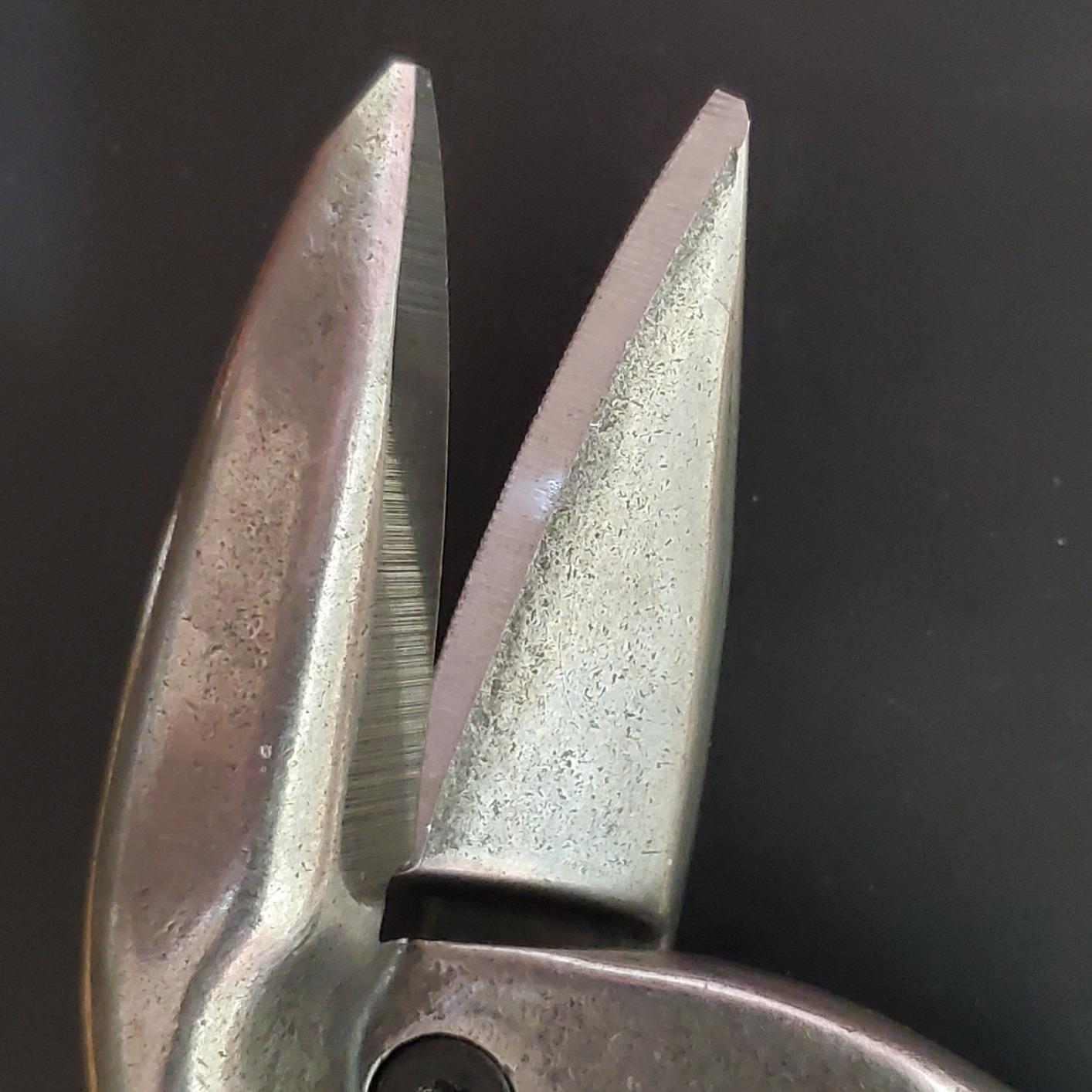 MIDWEST Aviation Snip - Left Cut Offset Tinner Shears, Made in the USA - MWT-6510L customer photo 1