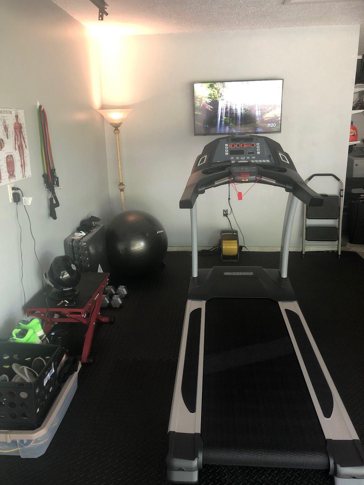 3G Cardio Elite Runner X Treadmill - Commercial Grade - FreeSync FTMS Bluetooth Connectivity - 4.0 HP - Large Ortho Flex Shock Suspension System Deck - Marathon Training - 400 lb Capacity customer photo 2