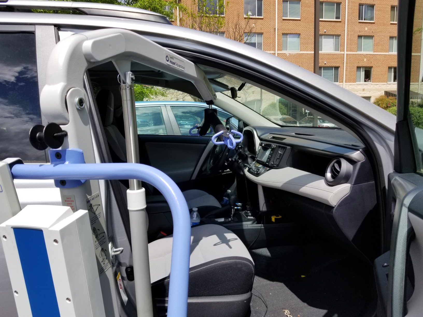 Joerns Hoyer Advance Portable Patient Lift | Electric Power | Lightweight and Robust | Safe Working Load 340 Lbs customer photo 1