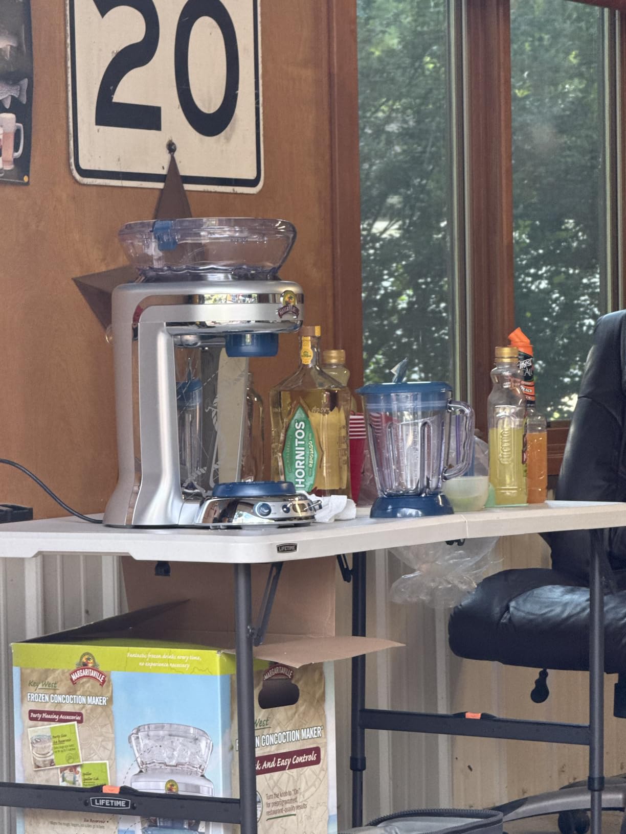 Margaritaville Key West Frozen Concoction Maker with Easy Pour Jar and XL Ice Reservoir, 4 Programmed Drink Settings, Great for Entertaining and Parties customer photo 2