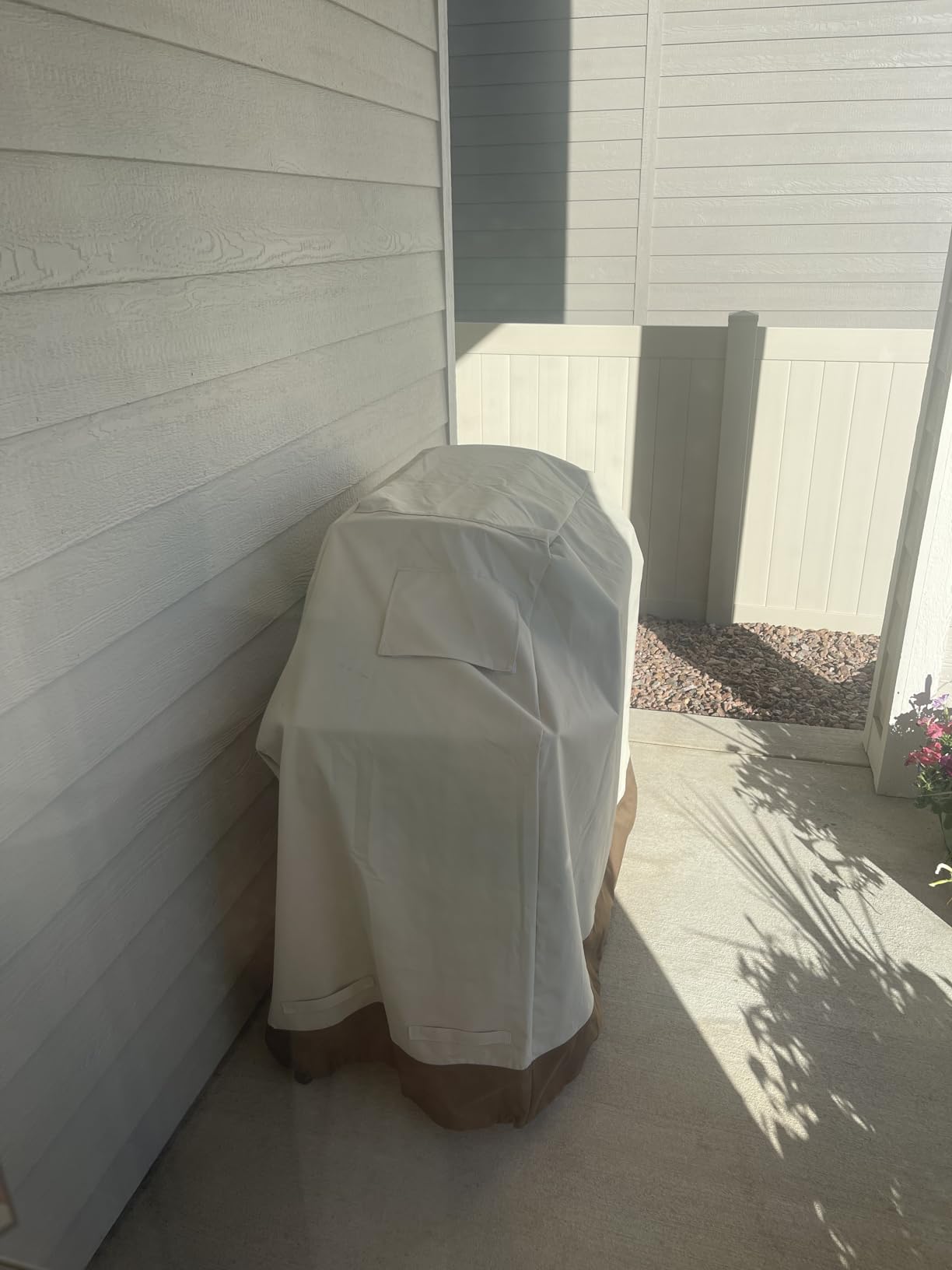 Amazon Basics Gas Grill Barbecue Cover for Outdoor, Waterproof, UV Resistant, Weather Resistant, All Weather Protection, Durable, 65 inch, Large, Beige customer photo 2