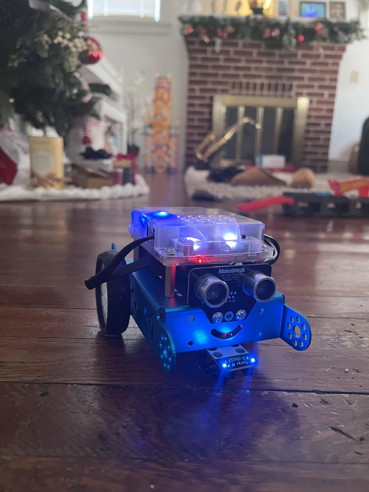 Makeblock mBot Robot Kit, Robotics for Kids Ages 8-12 Learn to Code with Scratch & Arduino, STEM Toys Science Kits for Kids Age 8-12 Boys and Girls Age 8+ customer photo 1