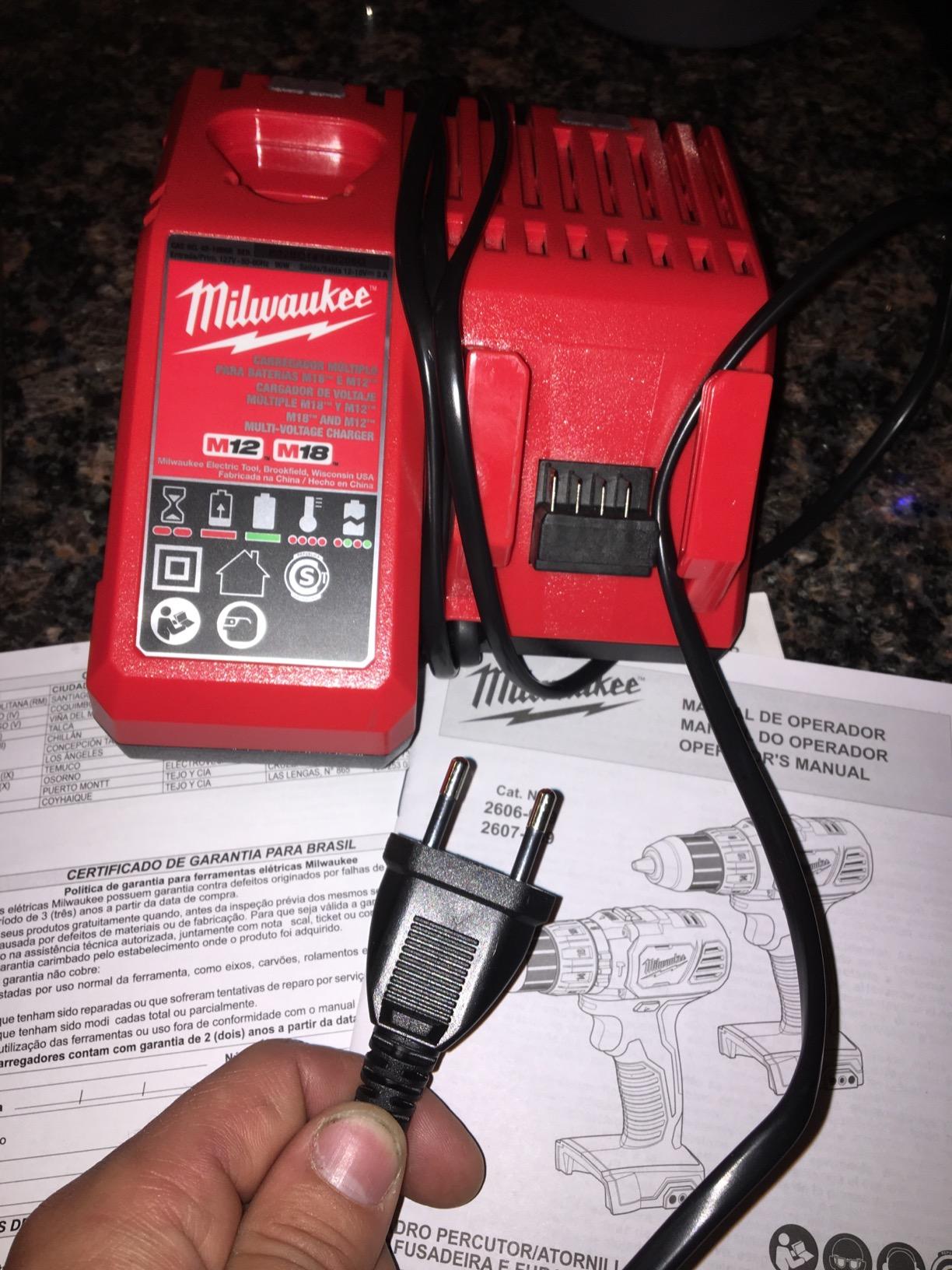 Milwaukee M18 18V Lithium-Ion 1/2 Inch Cordless Drill Driver Compact Kit 2606-21CT customer photo 1