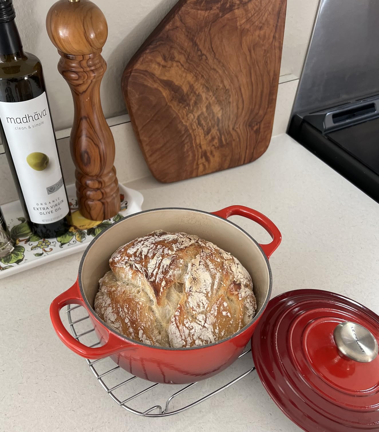 Le Creuset Enameled Cast Iron Signature Round Dutch Oven, 5.5 qt., Flame customer photo 1