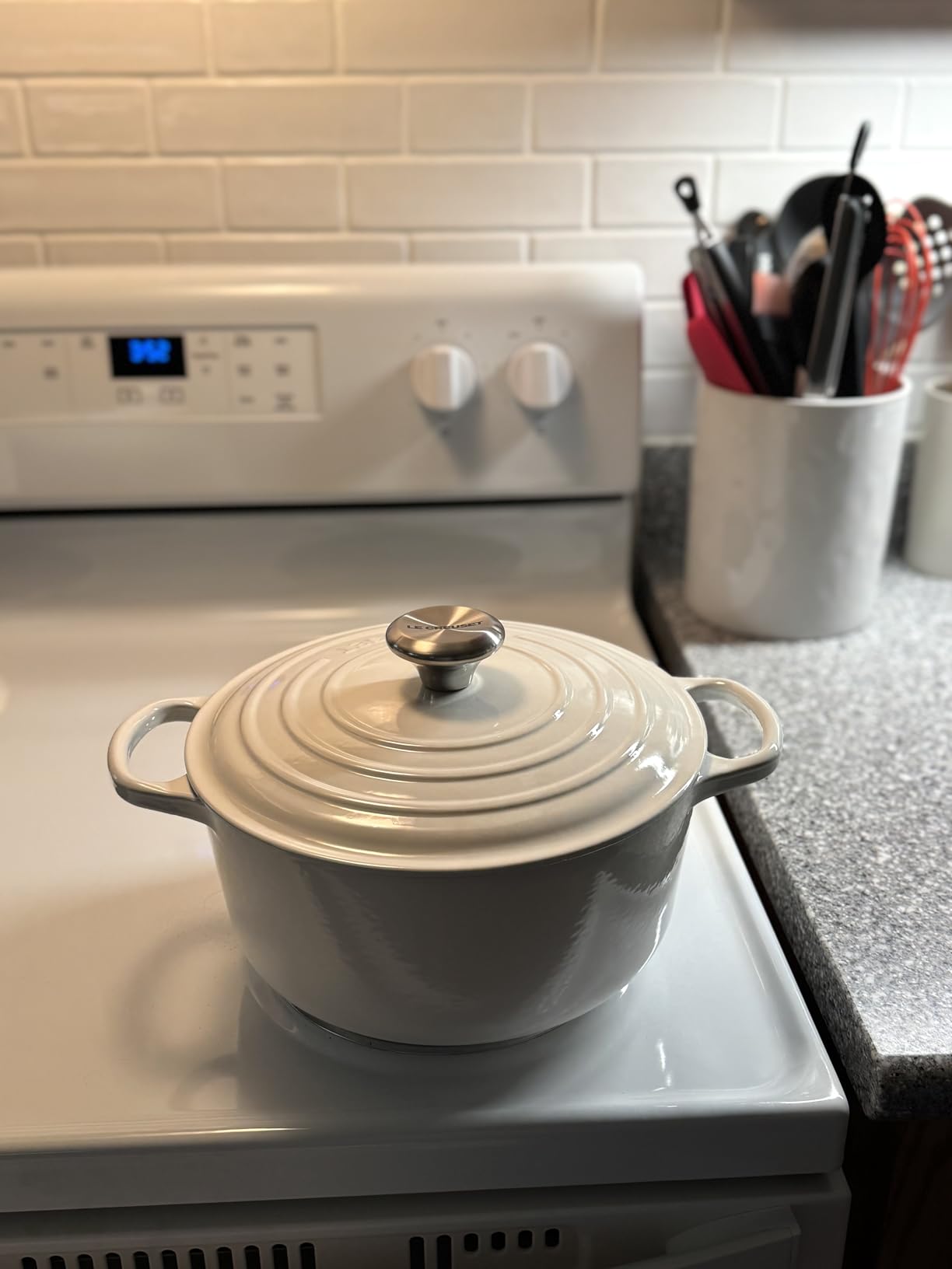 Le Creuset Enameled Cast Iron Signature Round Dutch Oven, 5.5 qt., Flame customer photo 2