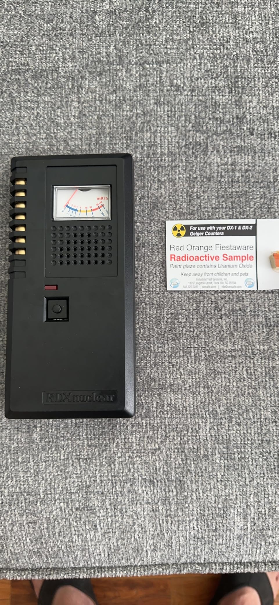 RDX-2 High-Range Handheld Radiation Monitor & Detector | Geiger Muller Tube detects Gamma, Beta, and X-ray Radiation | Range: 0-1000 µSv/hr and 0-100 mR/hr | not affected by EMP | Instant Reading customer photo 1