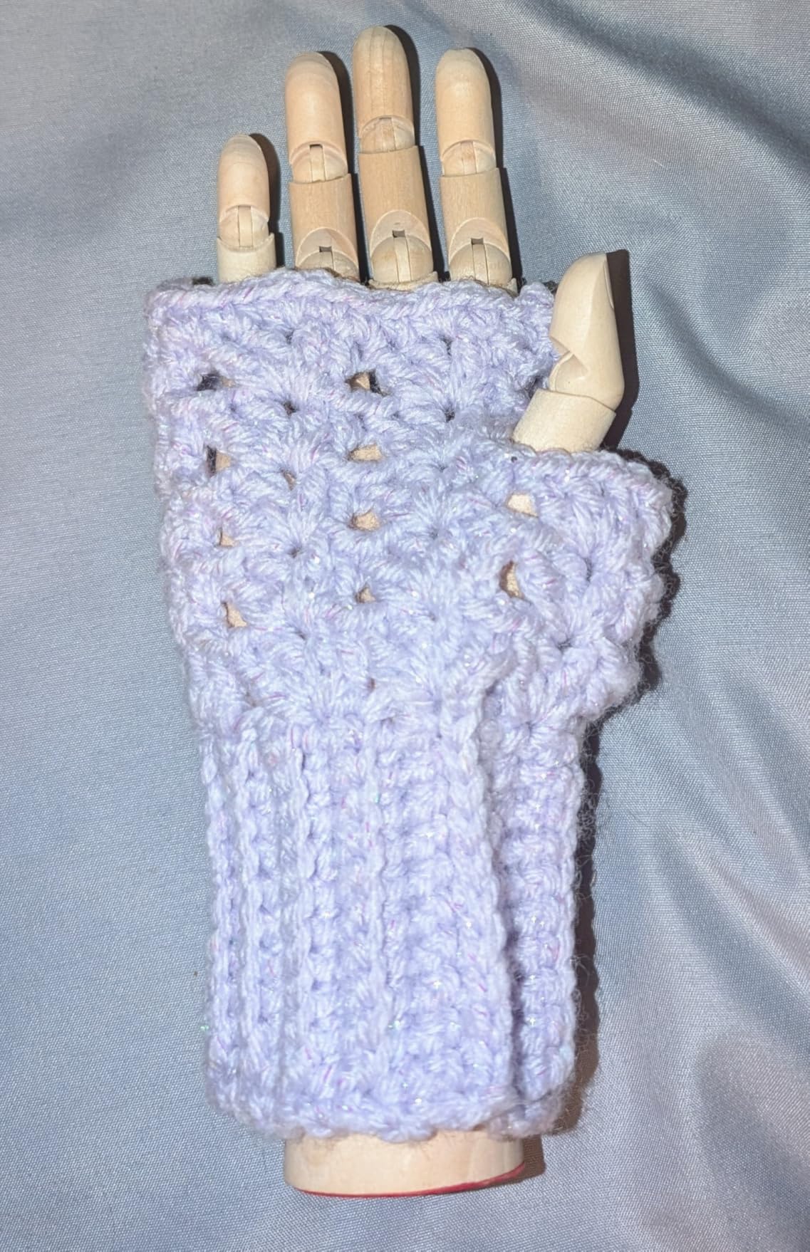 Juvale Wooden Hand Model - 7-Inch Brown Art Deco - Posable Hand Model for Drawing & Sketching, Art Reference - Movable Figure for Jewelry Display customer photo 1