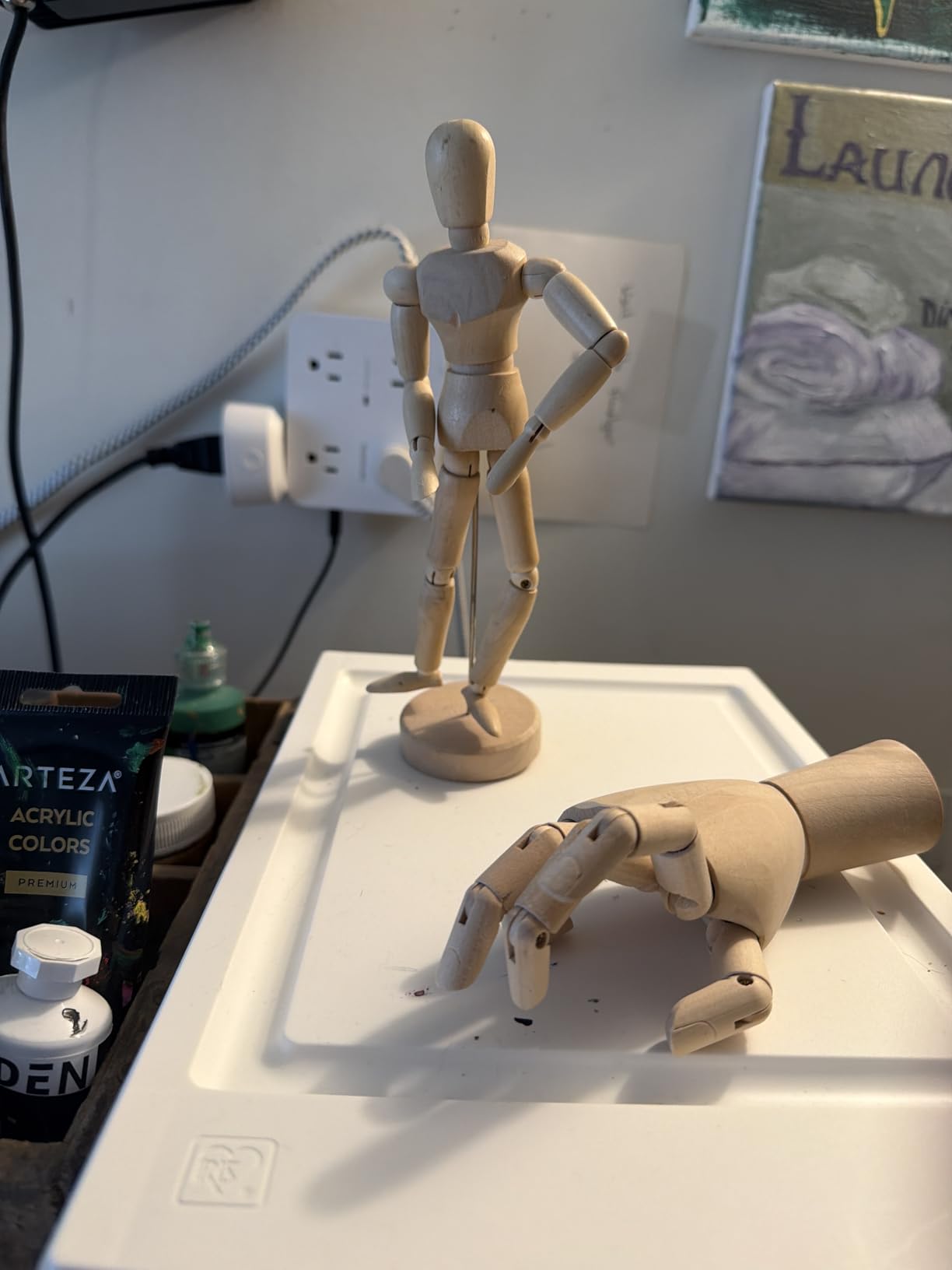 Juvale Wooden Hand Model - 7-Inch Brown Art Deco - Posable Hand Model for Drawing & Sketching, Art Reference - Movable Figure for Jewelry Display customer photo 2