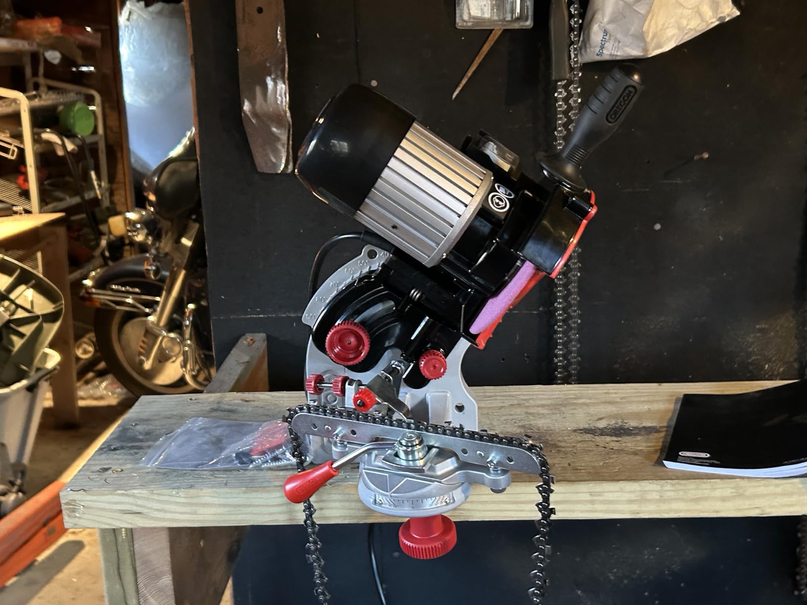 Oregon Professional Compact 120-Volt Bench Grinder, Universal Saw Chain Sharpener, for All Chainsaw Chains (410-120) customer photo 1