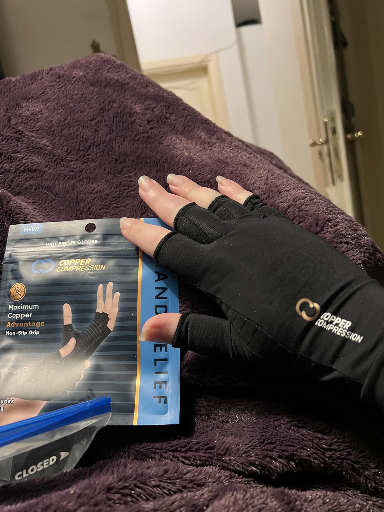 Copper Compression Arthritis Gloves | Fingerless Arthritis Carpal Tunnel Pain Relief Gloves For Men & Women | Hand Support Wrist Brace For Rheumatoid, Tendonitis, Swelling, Crocheting, Typing (M) customer photo 1