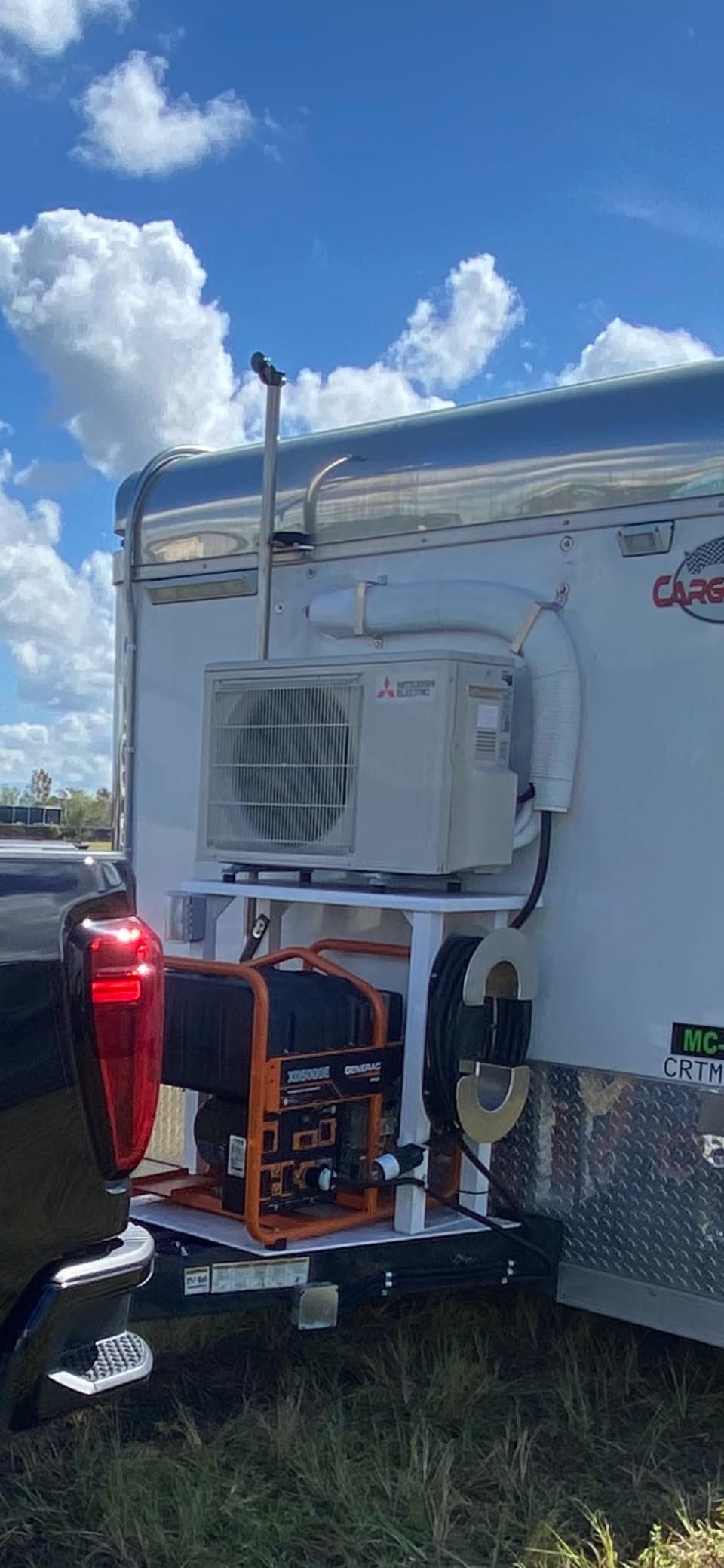 Generac 6864 XD5000E 5000-Watt Diesel-Powered Portable Generator - Ideal for Emergency Backup Power and Job Sites - Reliable Power for Demanding Applications - CARB Compliant customer photo 1