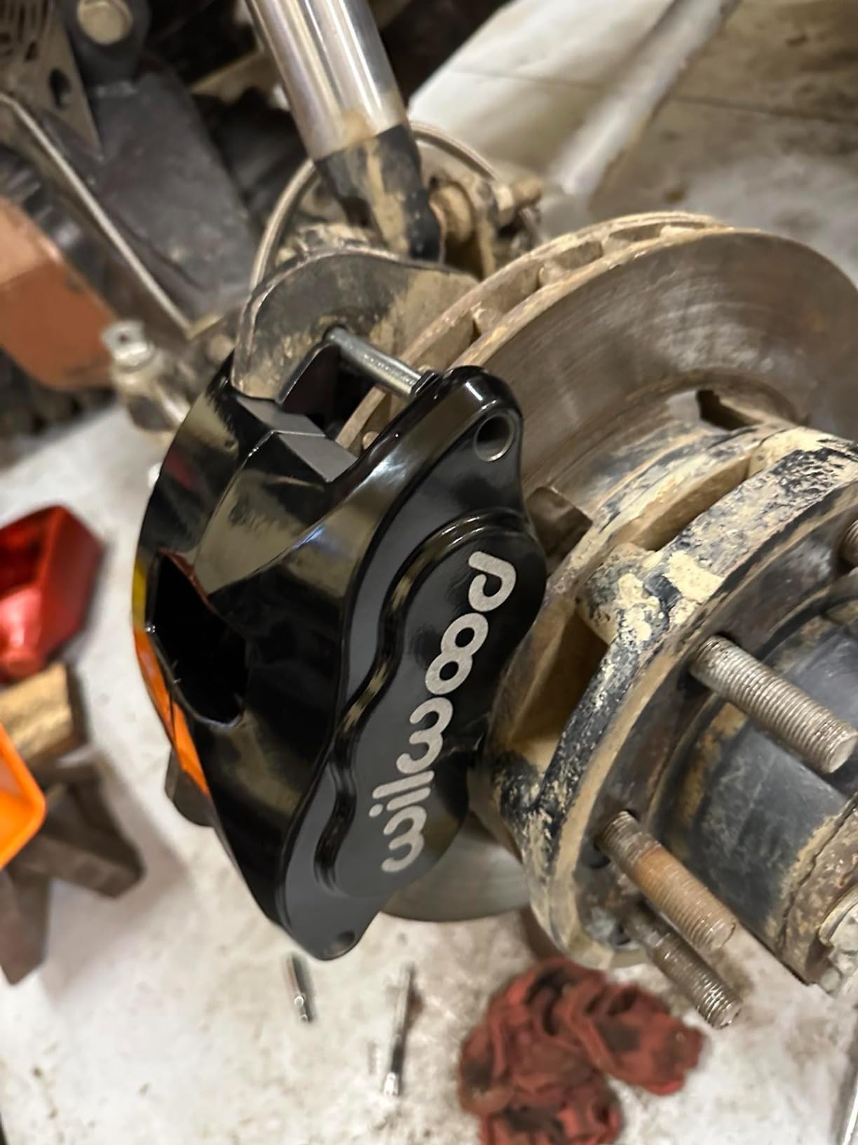 Brake Caliper, D52, 2 Piston, Forged Aluminum, Black Powder Coat, 7.060 in Floating Mount, GM 1968-96, Kit customer photo 2
