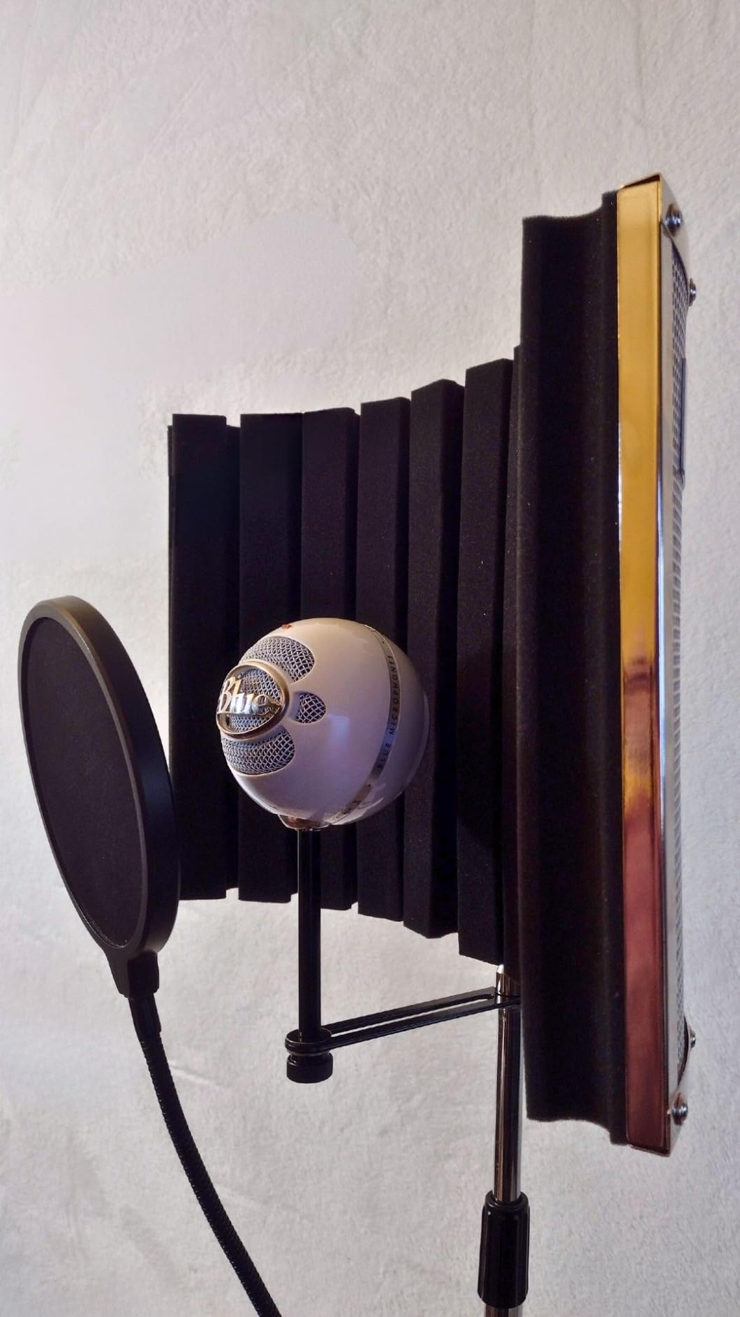 LyxPro VRI-30 Sound Absorbing and Vocal Booth Recording Microphone Isolation Shield Panel for Home Office and Studio Portable & Foldable Stand Mount Adjustable customer photo 1