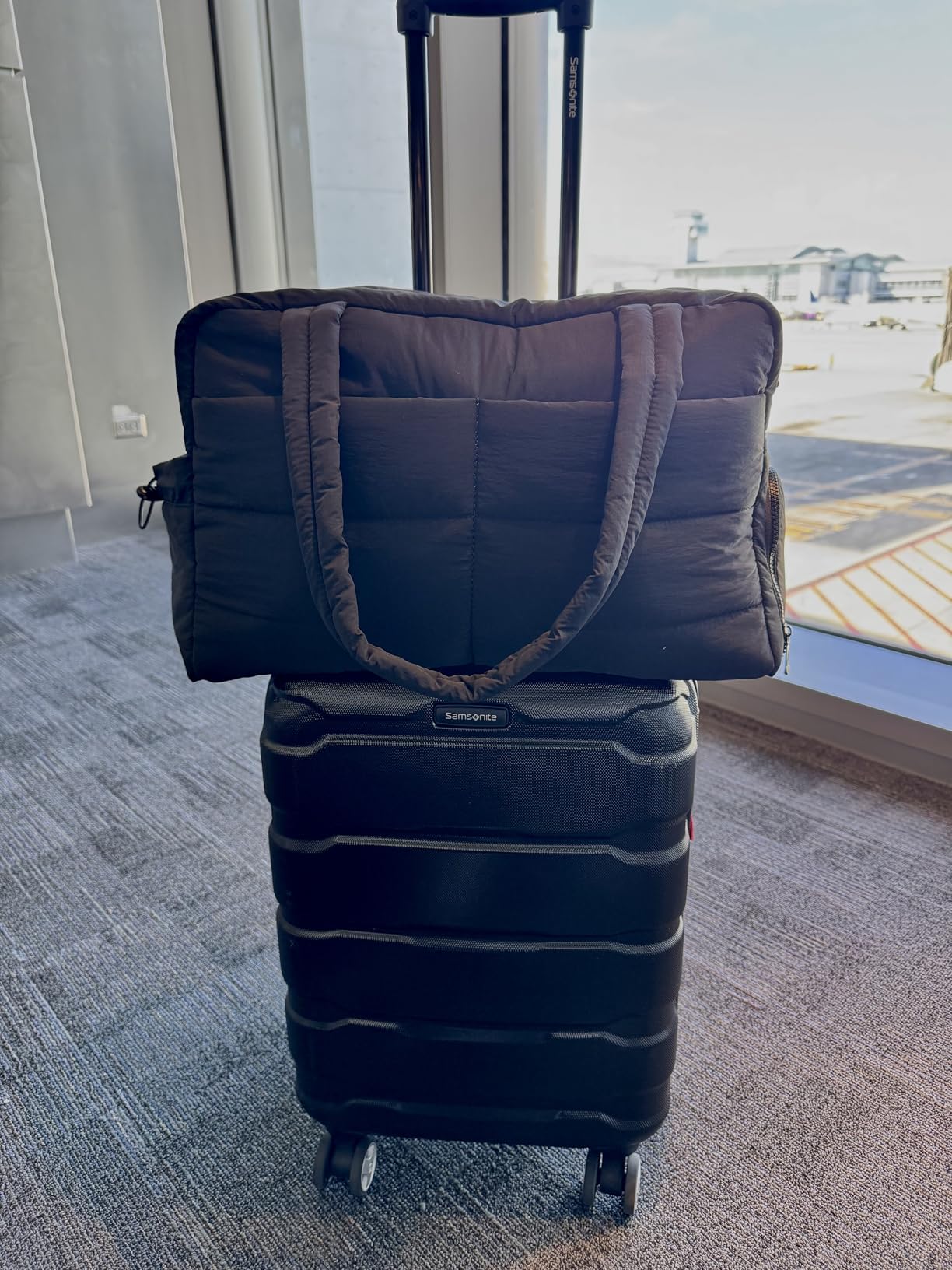 Omni PC Hardside Expandable Luggage with Spinner Wheels, Black, Checked-Medium 24-Inch customer photo 2