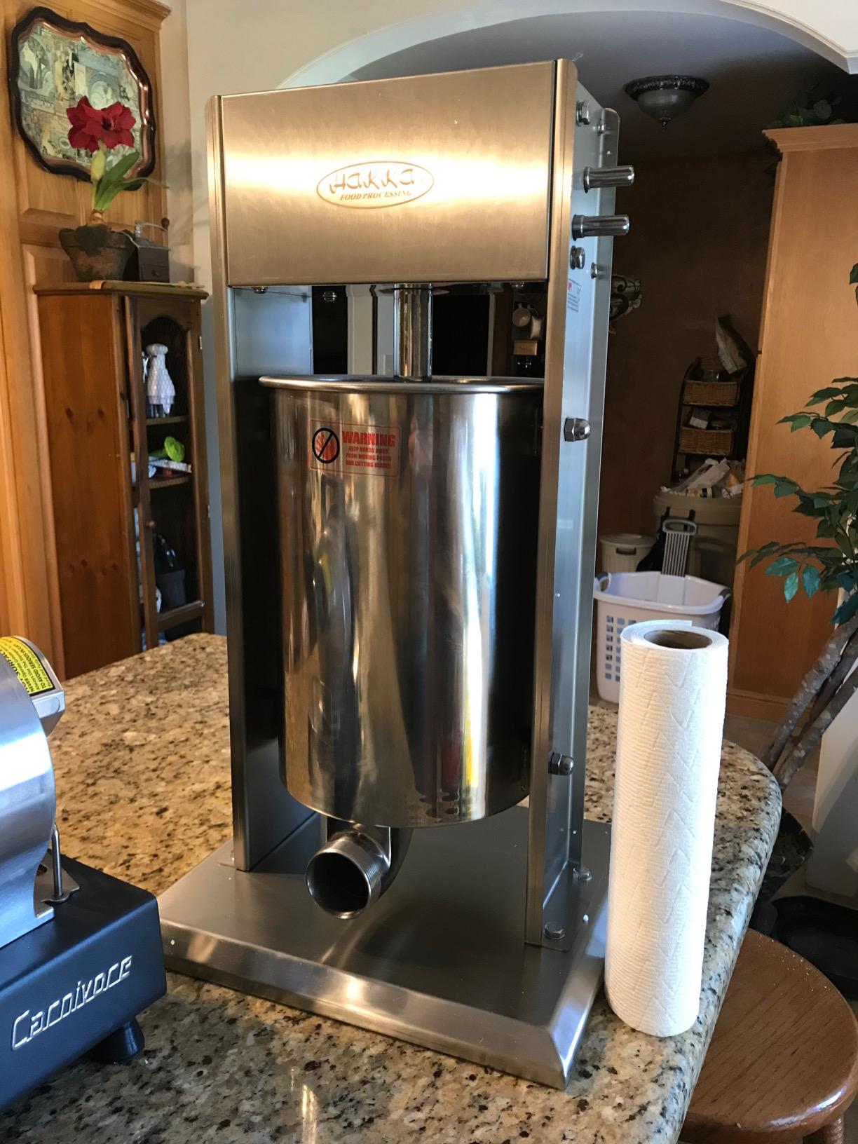 Hakka 15L/32LB Sausage Stuffer, Vertical Sausage Maker and Sausage Filler with 4 Stuffing Tubes (15L) customer photo 2