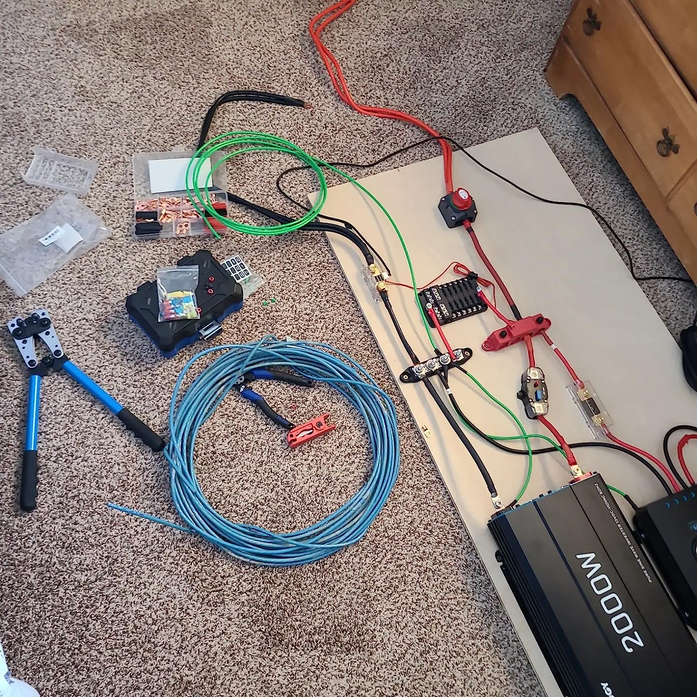 Renogy 400 Watts 12 Volts Monocrystalline Solar RV Kit Off-Grid Kit with Adventurer 30A PWM LCD Charge Controller+ Mounting Brackets+ Male and Female Connectors+Solar Cables+Cable Entry housing customer photo 2