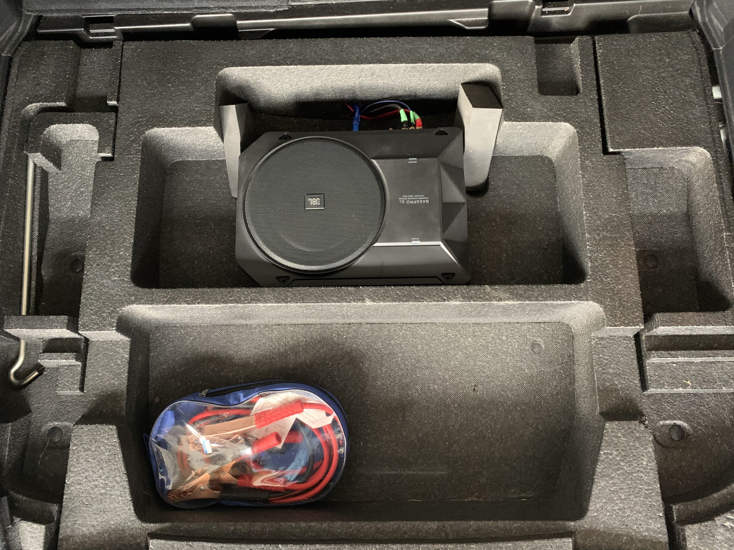 JBL BassPro SL 8-inch 125W RMS Powered Under-Seat Compact Subwoofer Enclosure System (250 watts RMS: 125 watts), Black customer photo 2