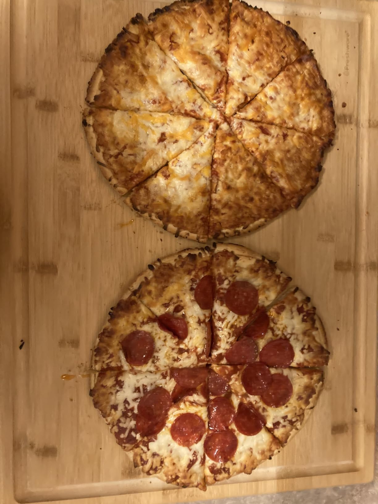 Freshware Bamboo Cutting Board Set of 3, Wooden Cutting Boards for Kitchen, Knife Friendly Food Grade Chopping Board, Lightweight with Hanging Hole for Easy Storage customer photo 1