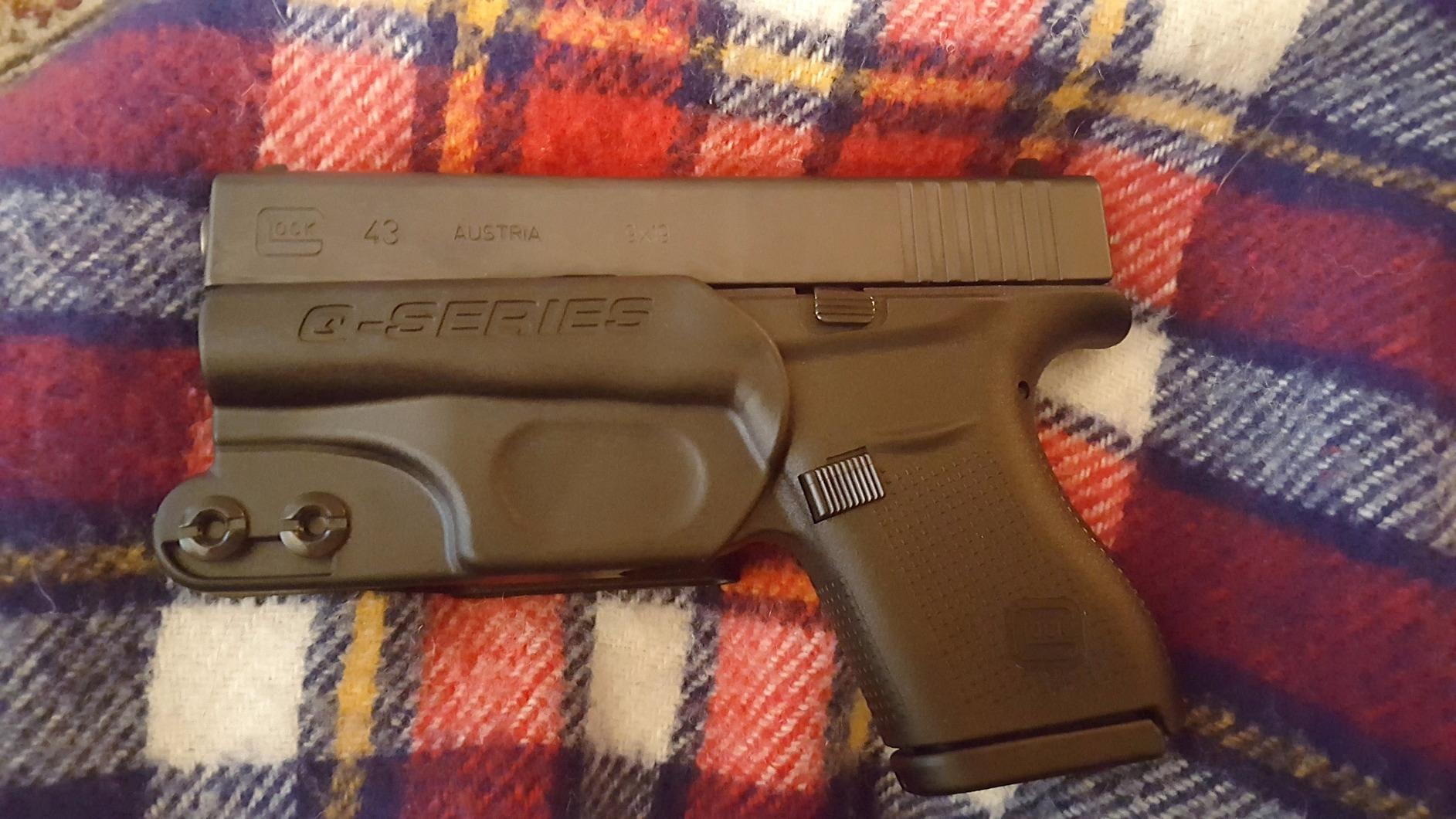 Concealed Carry Holster | Tuckable IWB Minimalist Design for Appendix Carry customer photo 2