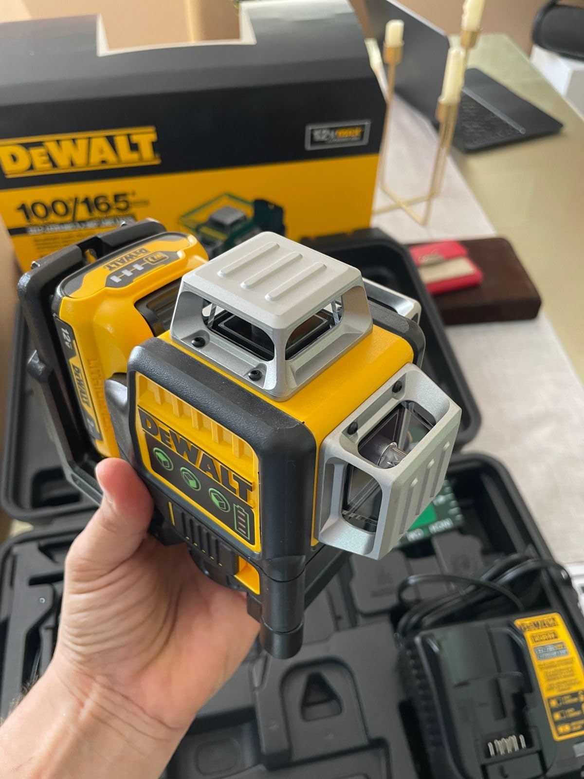 DEWALT Laser Level 360 Self Leveling, 3 Way Green Laser Leveler Tool 12V MAX with 2.0Ah Battery, Charger and Durable Carrying Case, 100 Ft, Tripod Compatible (DW089LG) customer photo 1