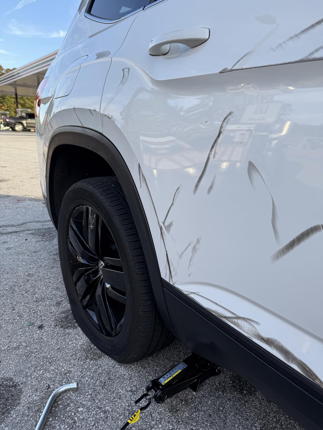 Chemical Guys Clay Bar and Luber Synthetic Lubricant Kit - Light/Medium Duty OG Clay Bar for Removing embedded dirt from Paint, Glass, and Metal customer photo 1