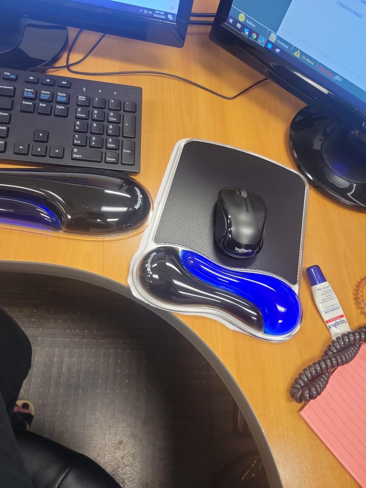 Kensington Duo Gel Mouse Pad with Wrist Rest, Ergonomic Wrist Support for Pain Relief, Comfortable Non-Skid Gel Pad for Computer, Laptop, Office & Home 9.6