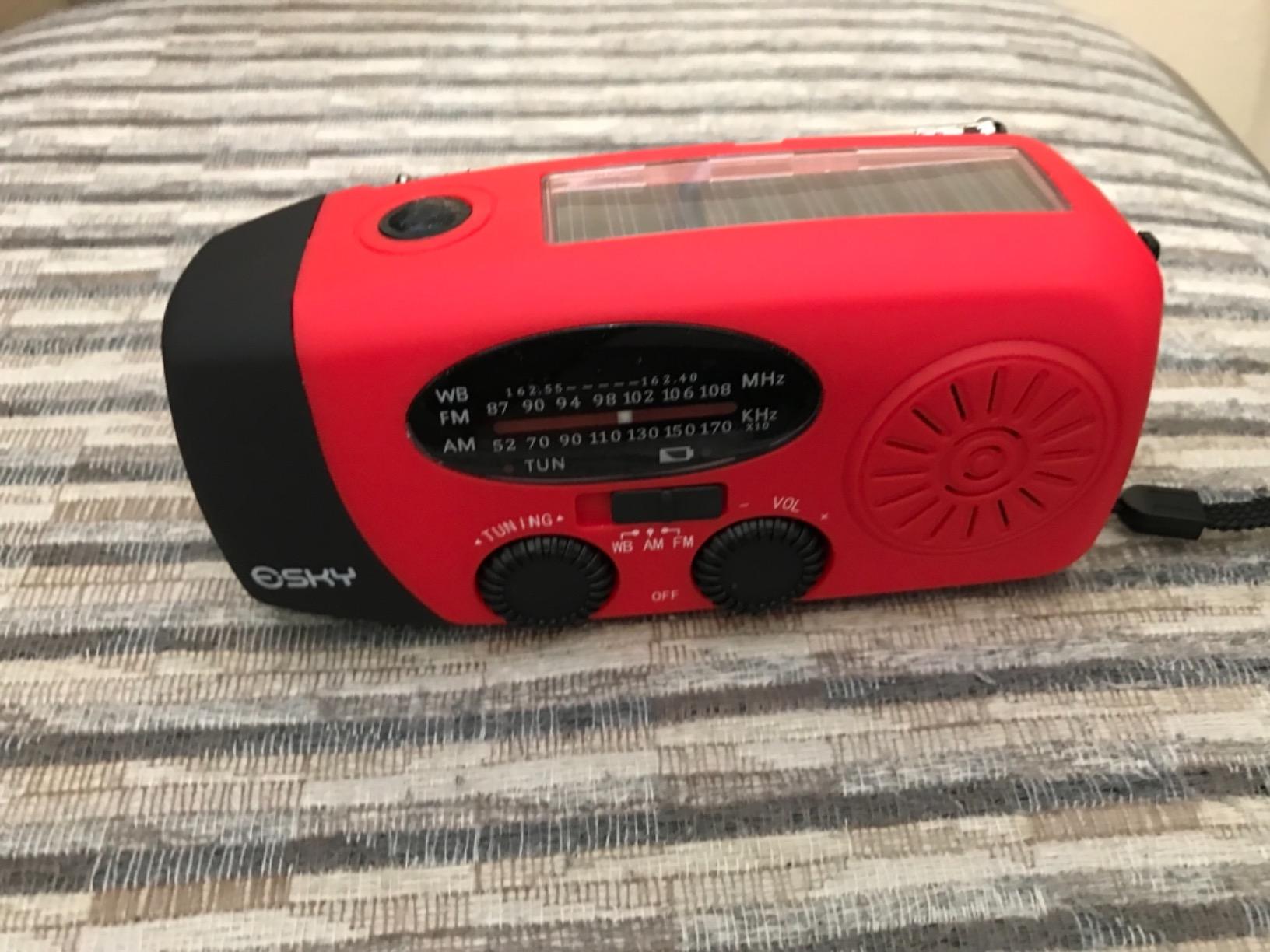 Esky Emergency Hand Crank Radio 7400mWh with 3 LED Flashlight, AM/FM/NOAA Portable Weather Radio with Rechargeable 2000mAh Battery, Solar Powered Radio for Indoor Outdoor Survival Camping, SOS Alarm customer photo 2