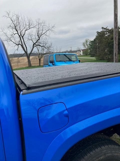 RealTruck TruXedo TruXport Soft Roll Up Truck Bed Tonneau Cover | 256001 | Fits 2016 - 2023 Toyota Tacoma (Excludes Trail Special Edition Storage Boxes) 5' 1