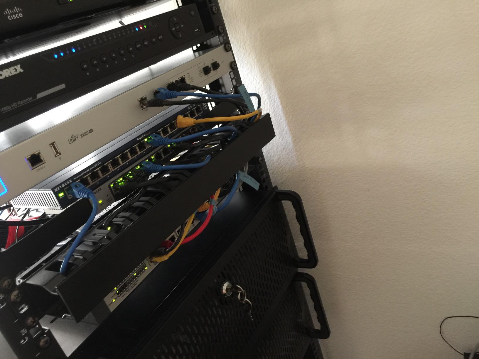 Ubiquiti Networks Unifi Security Gateway Pro (USG-PRO-4) customer photo 1