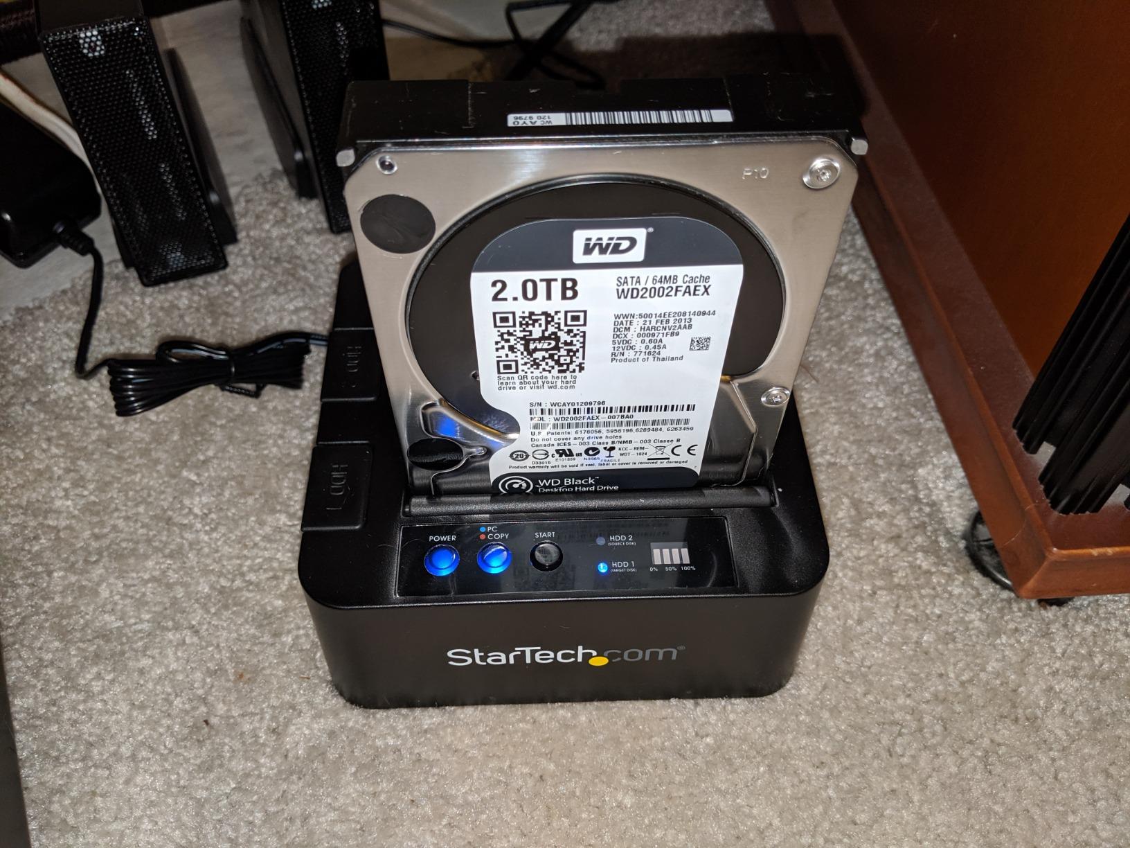StarTech.com Standalone Hard Drive Duplicator, External Dual Bay HDD/SSD Cloner/Copier, USB to SATA III Docking Station customer photo 1