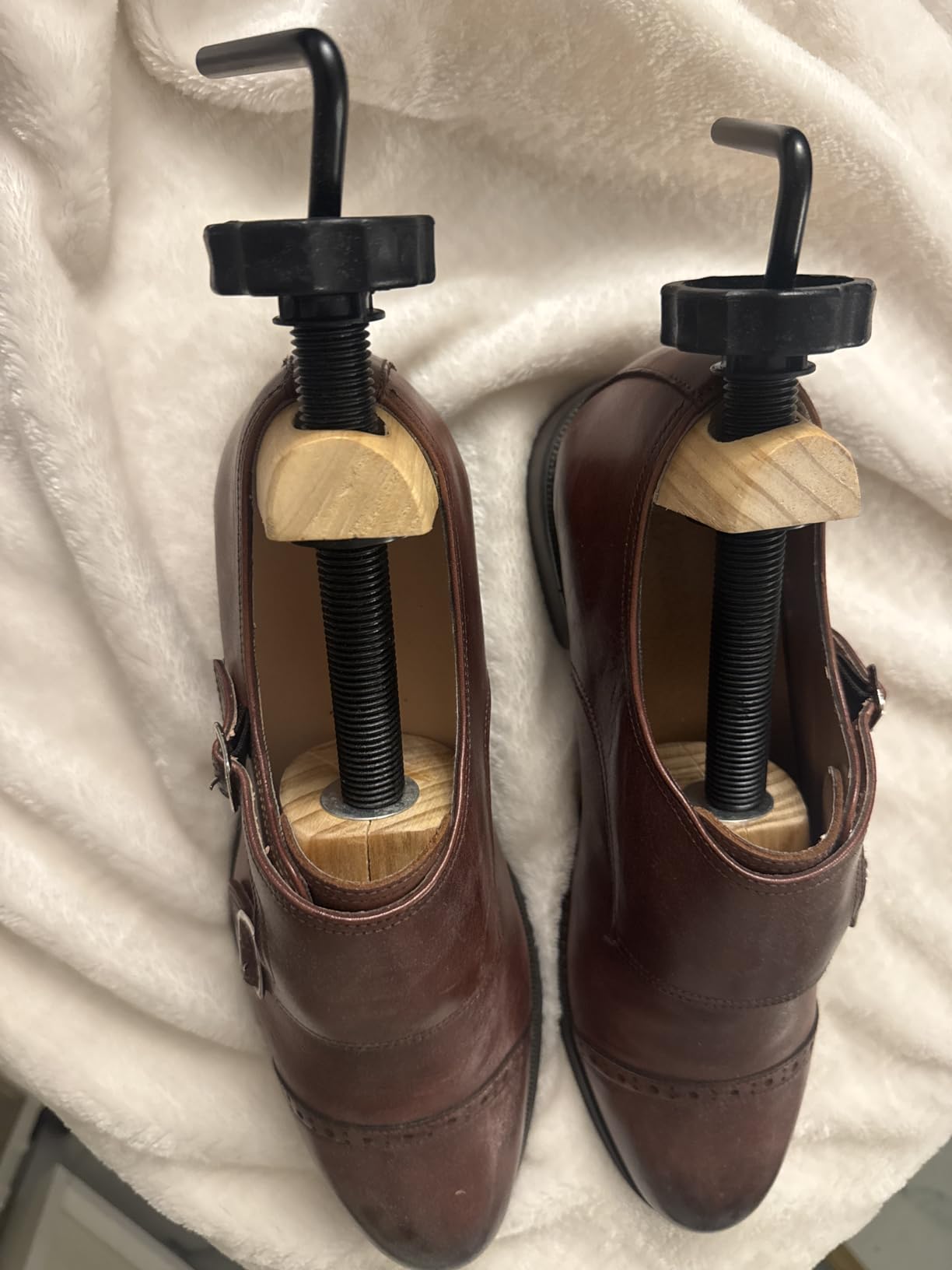 Pair of Premium Professional 4-way Shoe Trees, Shoe Stretcher for Men or Women customer photo 1