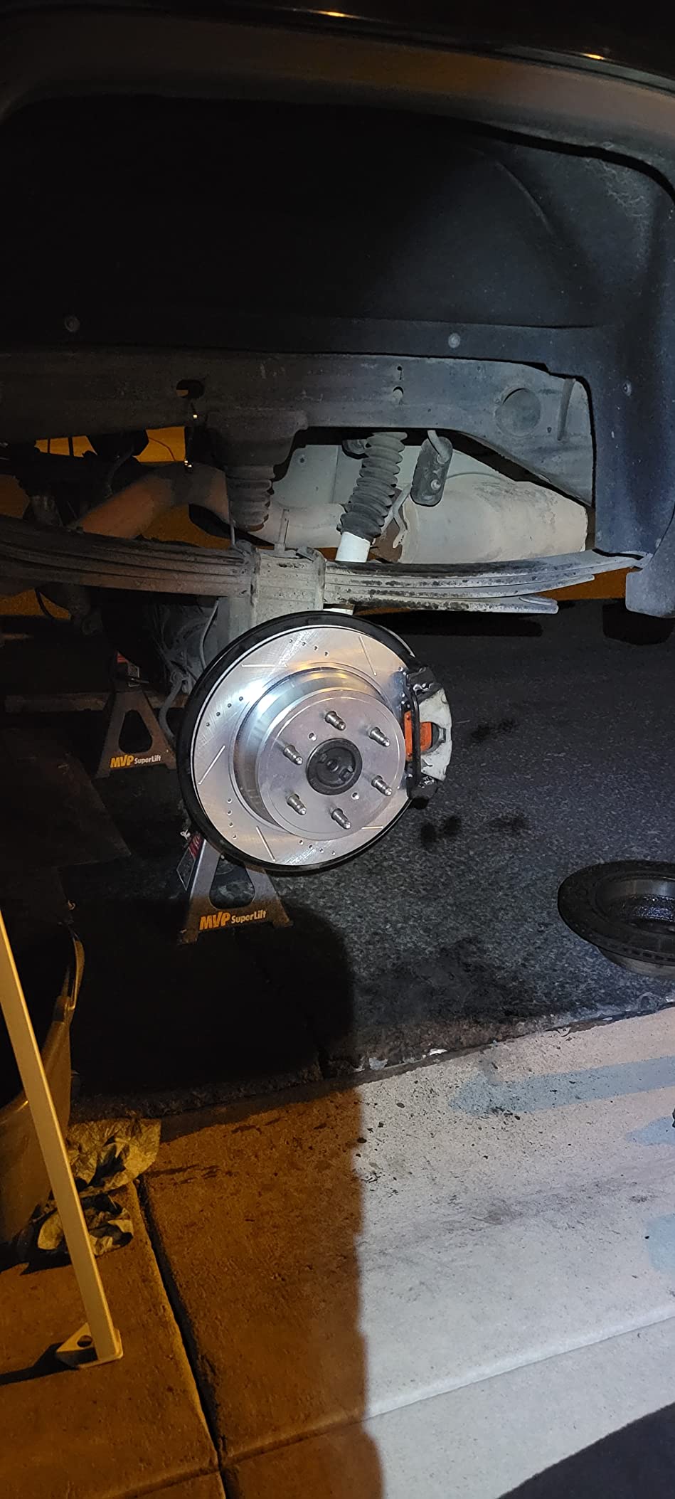 Front & Rear Brake Kit For Cadillac Escalade 2015-20 | Chevrolet Silverado 1500 2014-18 - Truck & Tow Carbon Fiber Ceramic Brake Pads + Drilled & Slotted Rotors Upgrade customer photo 1