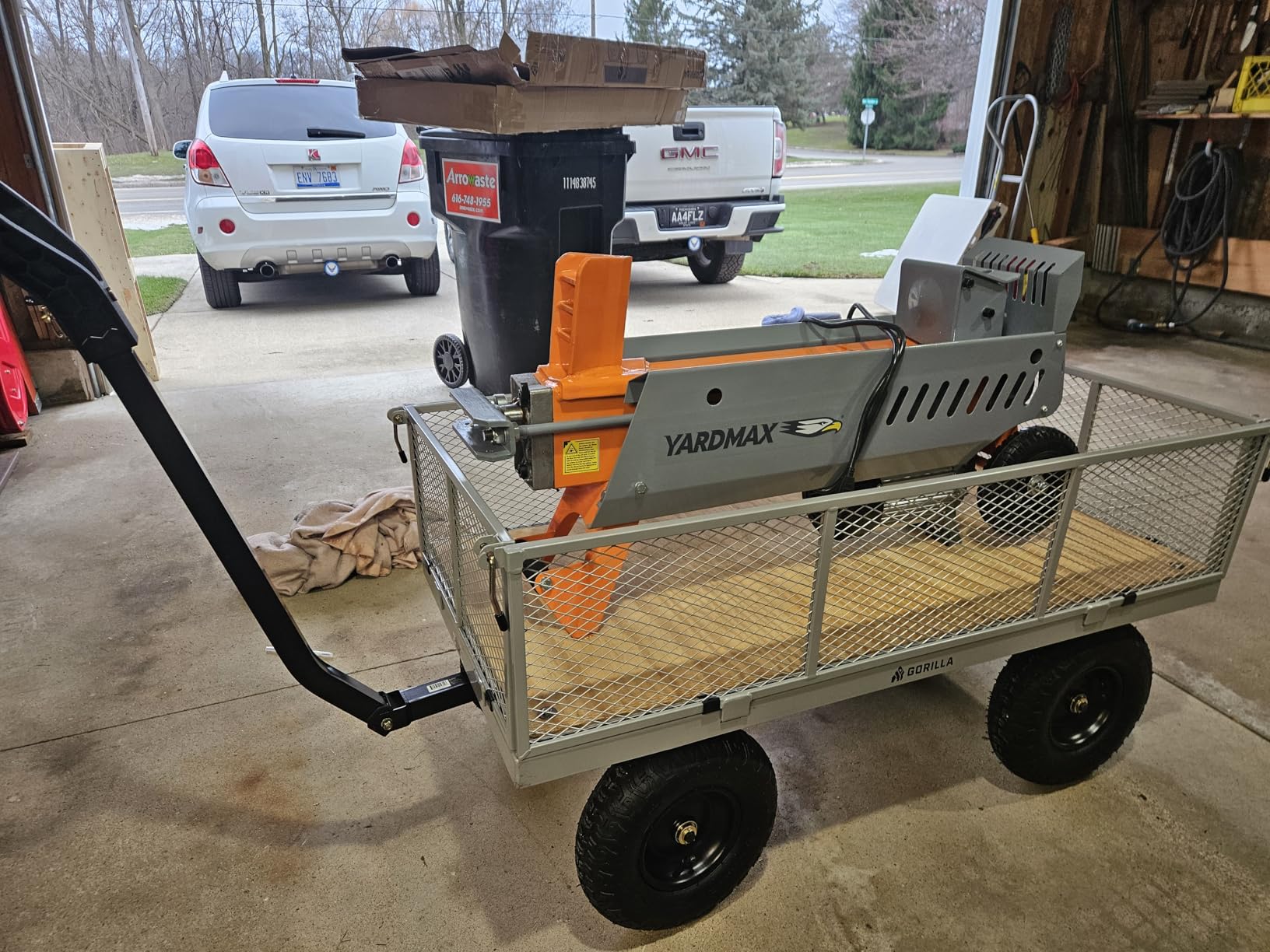 Gorilla Carts Steel Utility Garden Cart, 1,000-Pound Capacity, Gray - Heavy-Duty Outdoor Wagon with Removable Sides, 13-Inch Pneumatic Tires, and Convertible Pull or Tow Handle customer photo 2