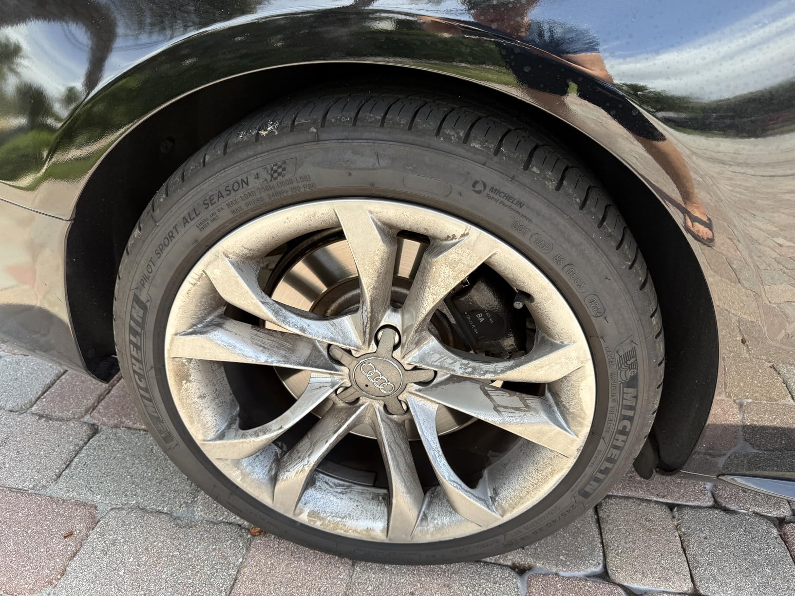 Chemical Guys Decon Pro Iron Remover and Wheel Cleaner - Professional Strength Fallout Remover, Brakes, Calipers, Exterior, Wheel and Tire Cleaner - Dissolves Brake Dust & Dirt, 16 oz customer photo 1