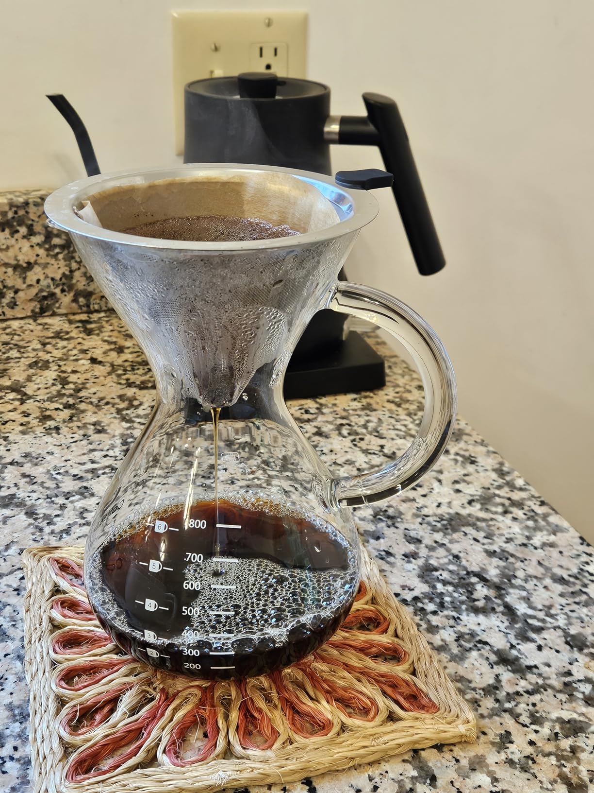 Coffee Gator Pour Over Coffee Maker - 27oz High Heat Borosilicate Glass with Reusable Stainless Steel Filter, Drip Coffee Brewer Dripper Set Carafe, 800ml Clear customer photo 1