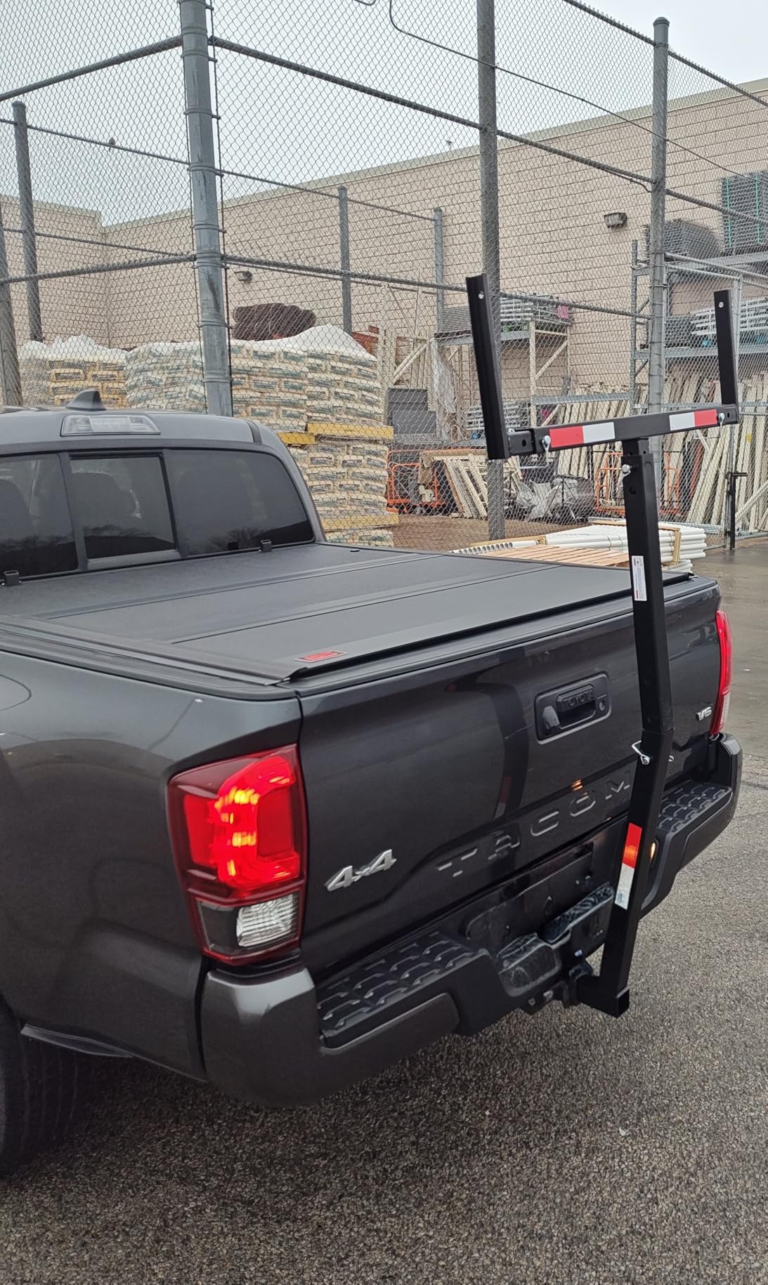 MaxxHaul 70231 Hitch Mount Pick Up Truck Bed Extender For Ladder, Rack, Canoe, Kayak, Long Pipes and Lumber, Black, 37 x 19 x 3 inches customer photo 2