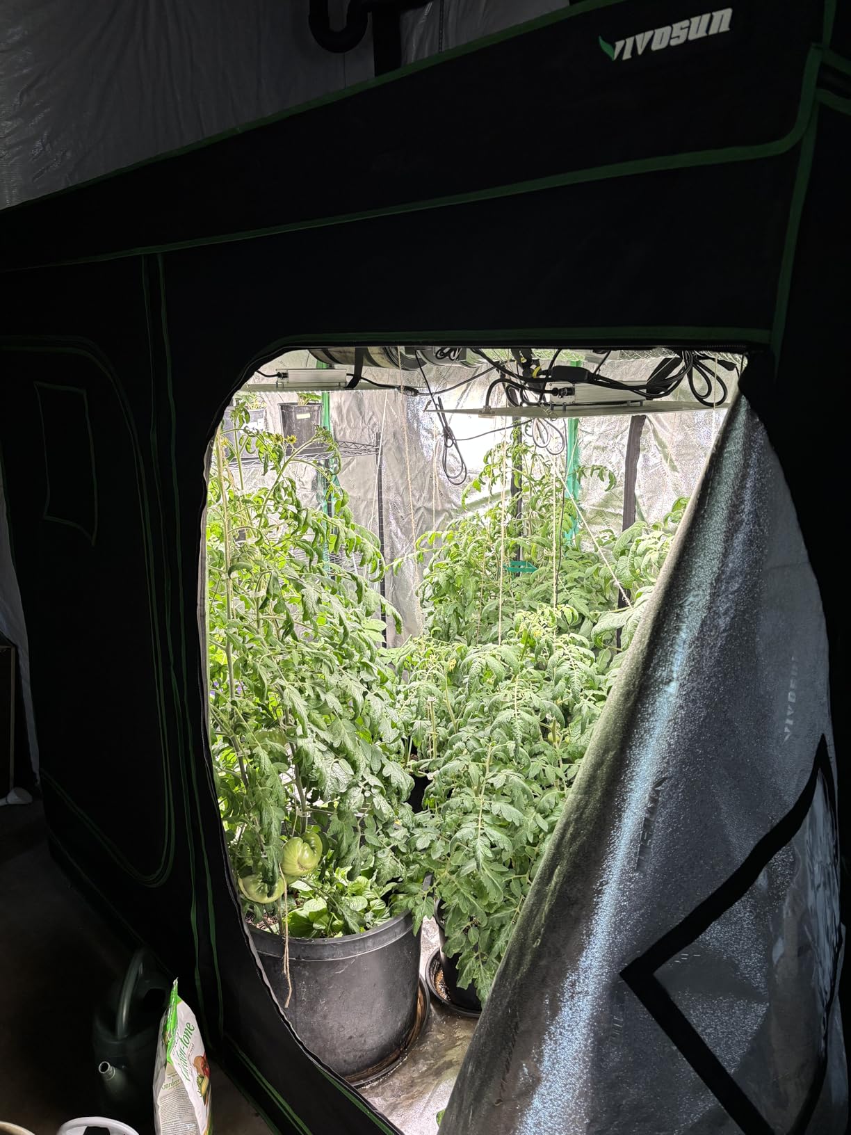 VIVOSUN S848 4x8 Grow Tent 96
