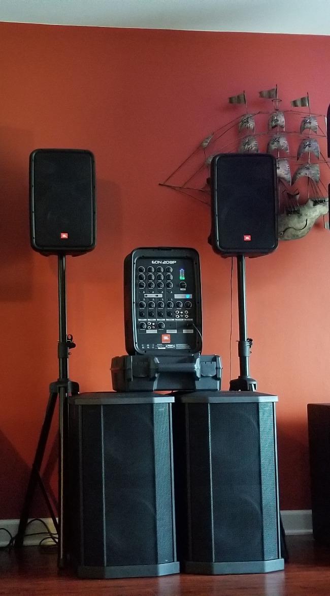 JBL Professional EON208P Portable All-in-One Dual Speaker, 2-way PA System with AKG Vocal Microphone, 8-Channel Mixer and Bluetooth, Black customer photo 1