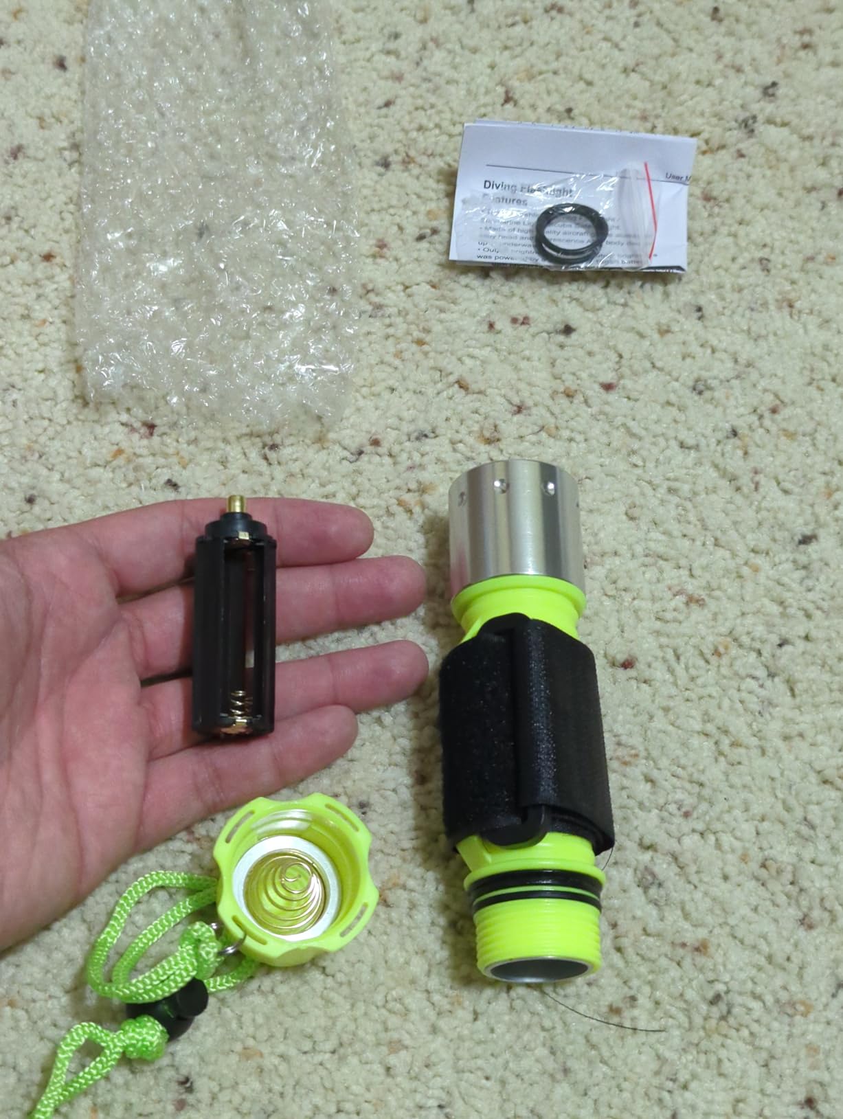 BlueFire Professional 1100 Lumen Diving Flashlight Bright Submarine Light Scuba Safety Lights Waterproof Underwater Torch for Outdoor Under Water Sports (Green (1-Pack)) customer photo 1