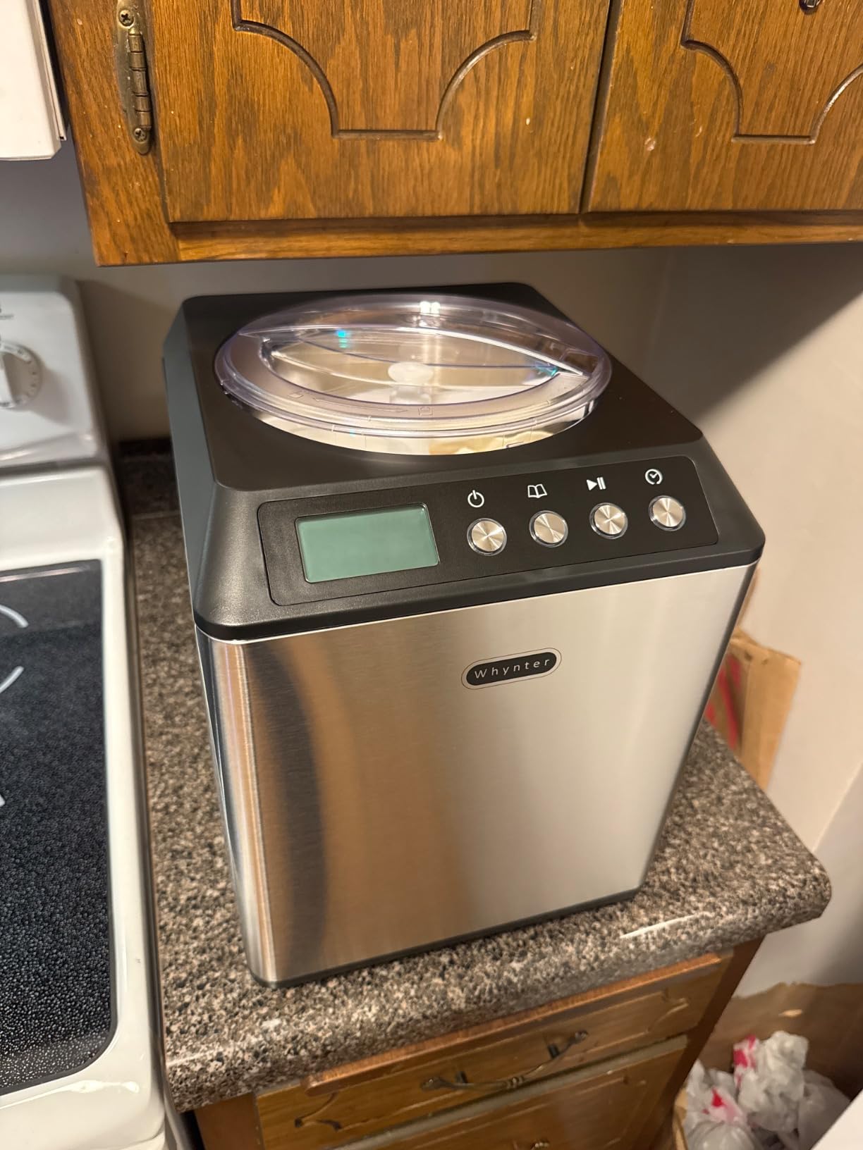 Whynter Ice Cream Maker Machine Automatic 2.1 Qt. Upright with Built-In Compressor, LCD Digital Display & Timer, No Pre-Freezing, ICM-201SB, Stainless Steel customer photo 2