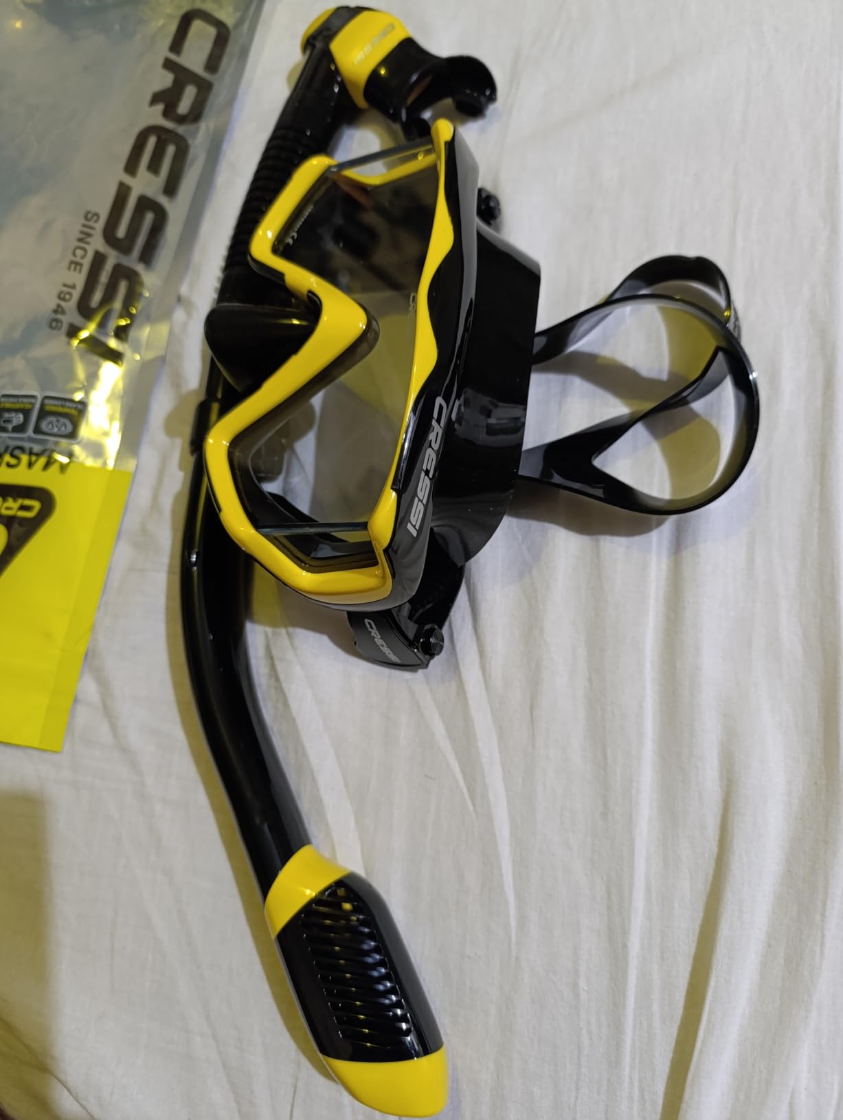 Cressi Panoramic Wide View Mask & Dry Snorkel Kit for Snorkeling, Scuba Diving - Pano 3 & Supernova Dry: Designed in Italy customer photo 1