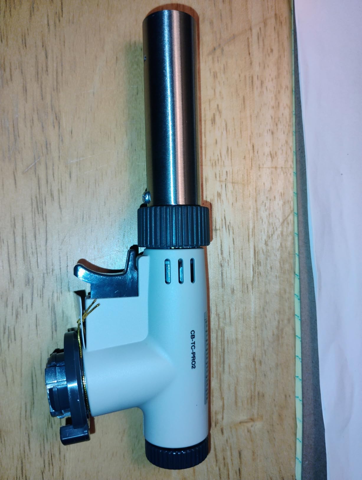 Iwatani PRO2 Culinary Professional Kitchen Butane Torch | Adjustable Flame Shape Strength 2700 F | Sous Vide Crème Brulee Pastries | Anti-flare | Incl. Stabilizing Stand | Butane Fuel Not Included customer photo 2