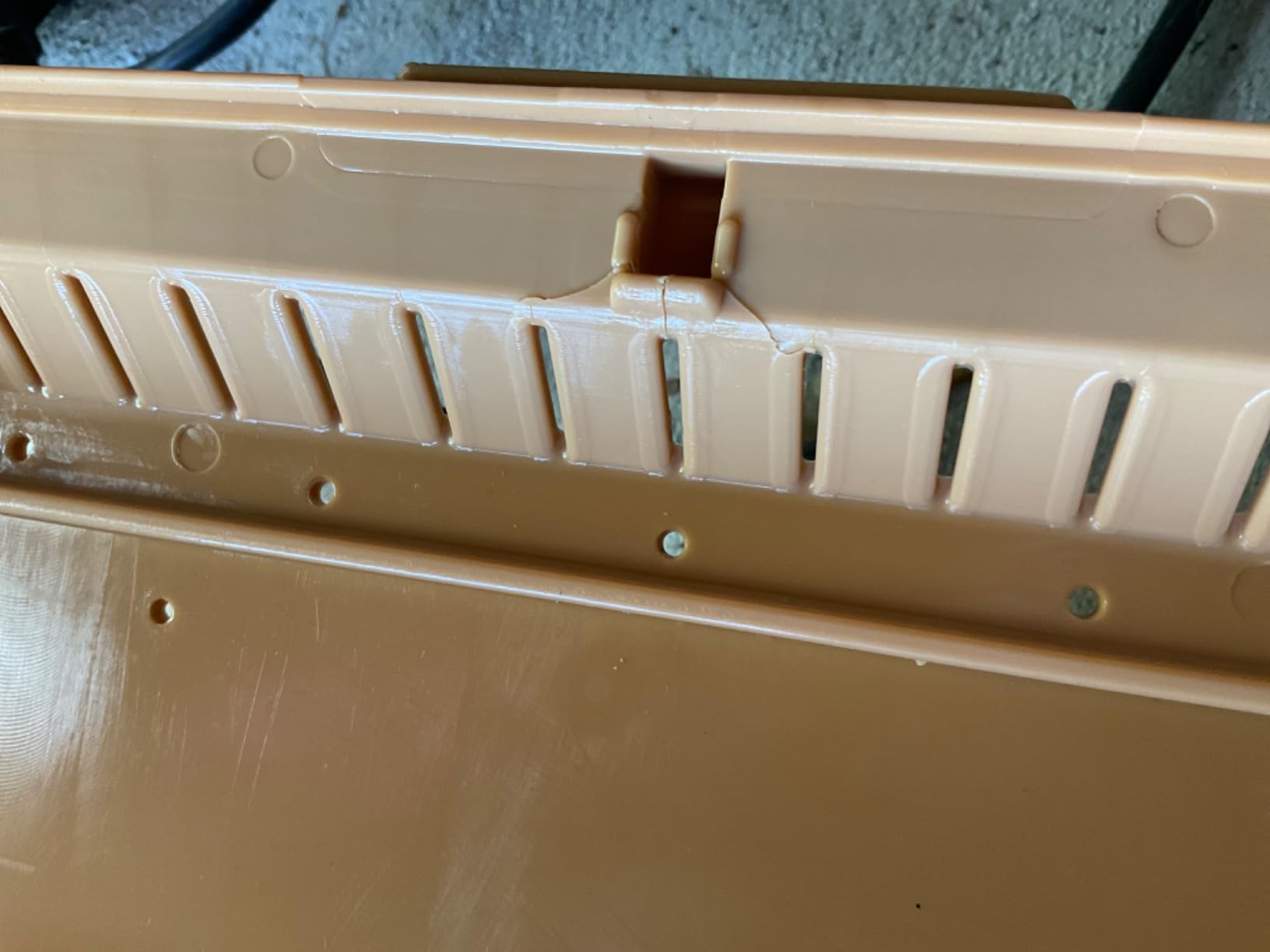 Apimaye Premium Screened Bottom Board 10 Frame Langstroth for Wood Hives with Built in Pollen Trap and Pollen Drawer, Entrance Reducers and Ventilation System for Moisture Control customer photo 1