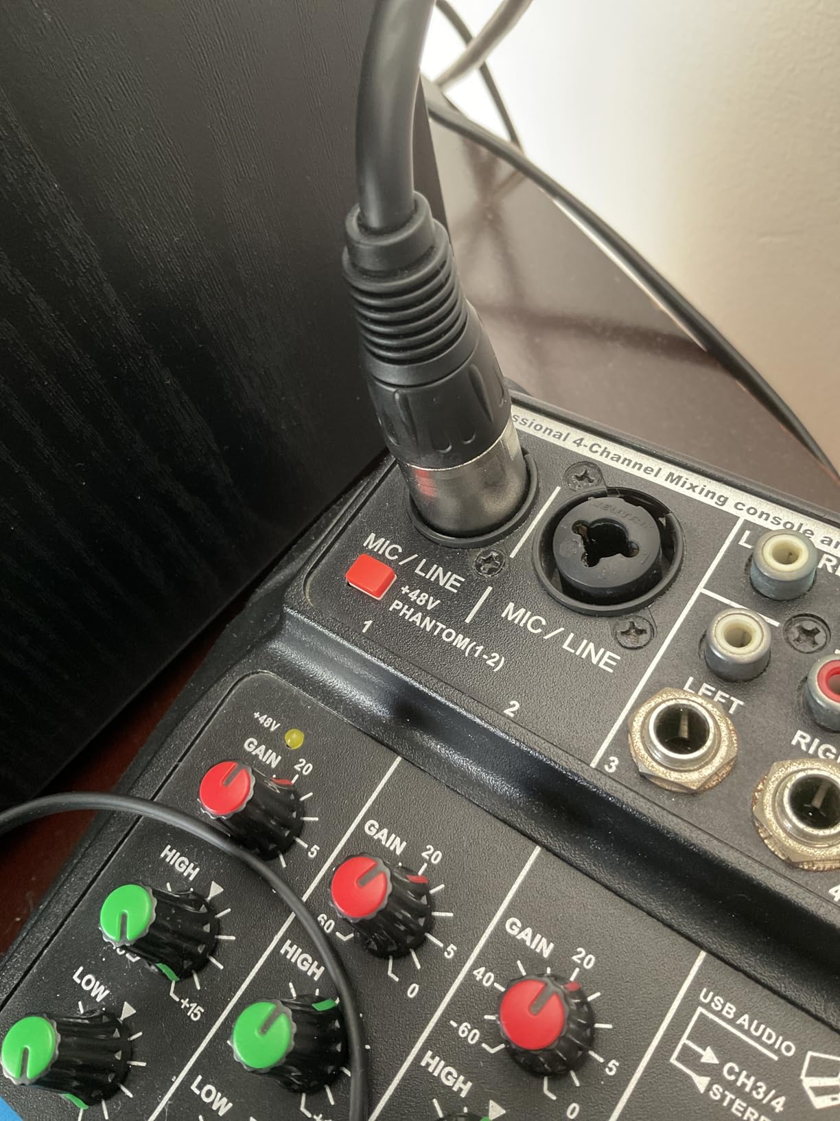 Amazon Basics XLR Male to Female Microphone Cable for Speaker or PA System, Recording Studio, All Copper Conductors, Low Noise Shielding, 6MM PVC Jacket, 6 Foot, Black customer photo 2