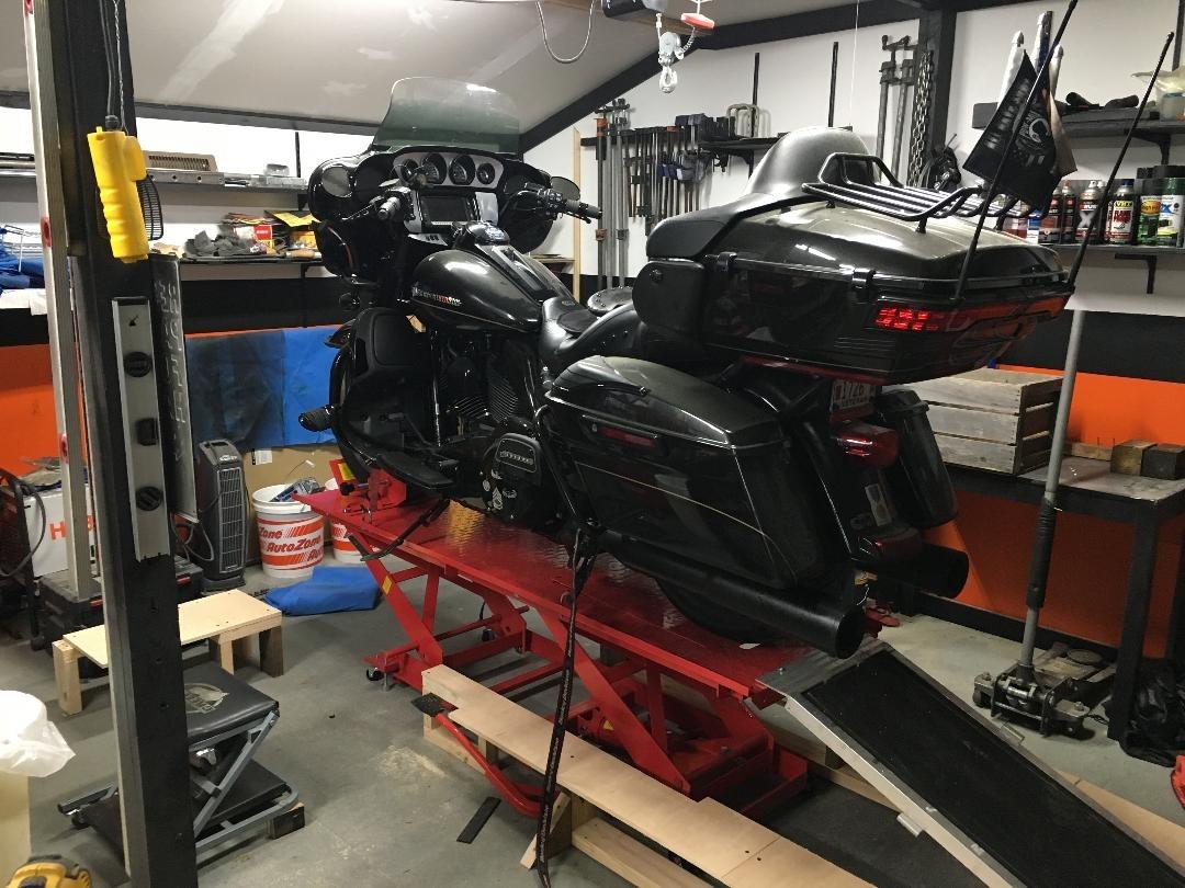 Hydraulic Motorcycle Lift, 1000 LB Capacity Lift Hoist Jack Stand, for Mechanics, Workshops, and Homes customer photo 2