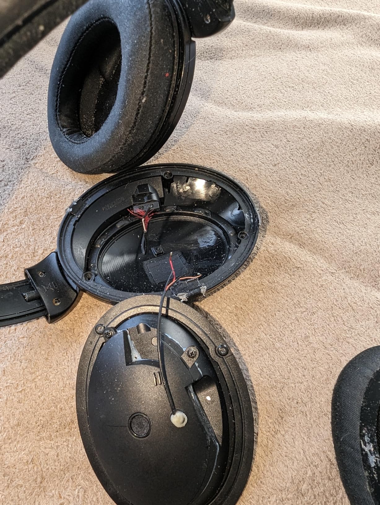 SENNHEISER HD 569 Closed Back Headphone customer photo 2