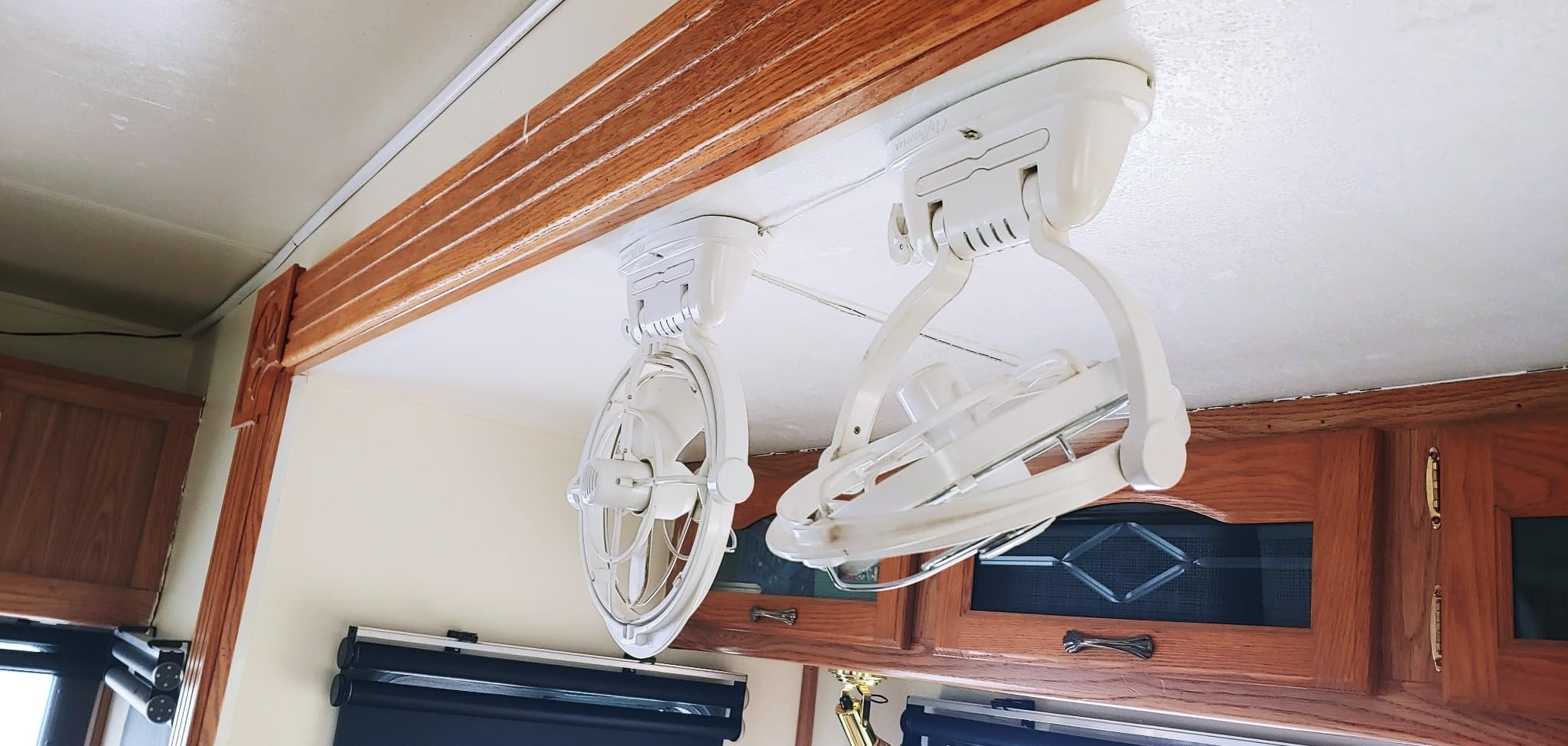 Sirocco II Fan from by Caframo. 12V/24V Auto-Sensing DC, Omnidirectional Low-Power Draw Fan for Boats and RVs. Hardwire Installation Required. Made in Canada. Black. customer photo 1