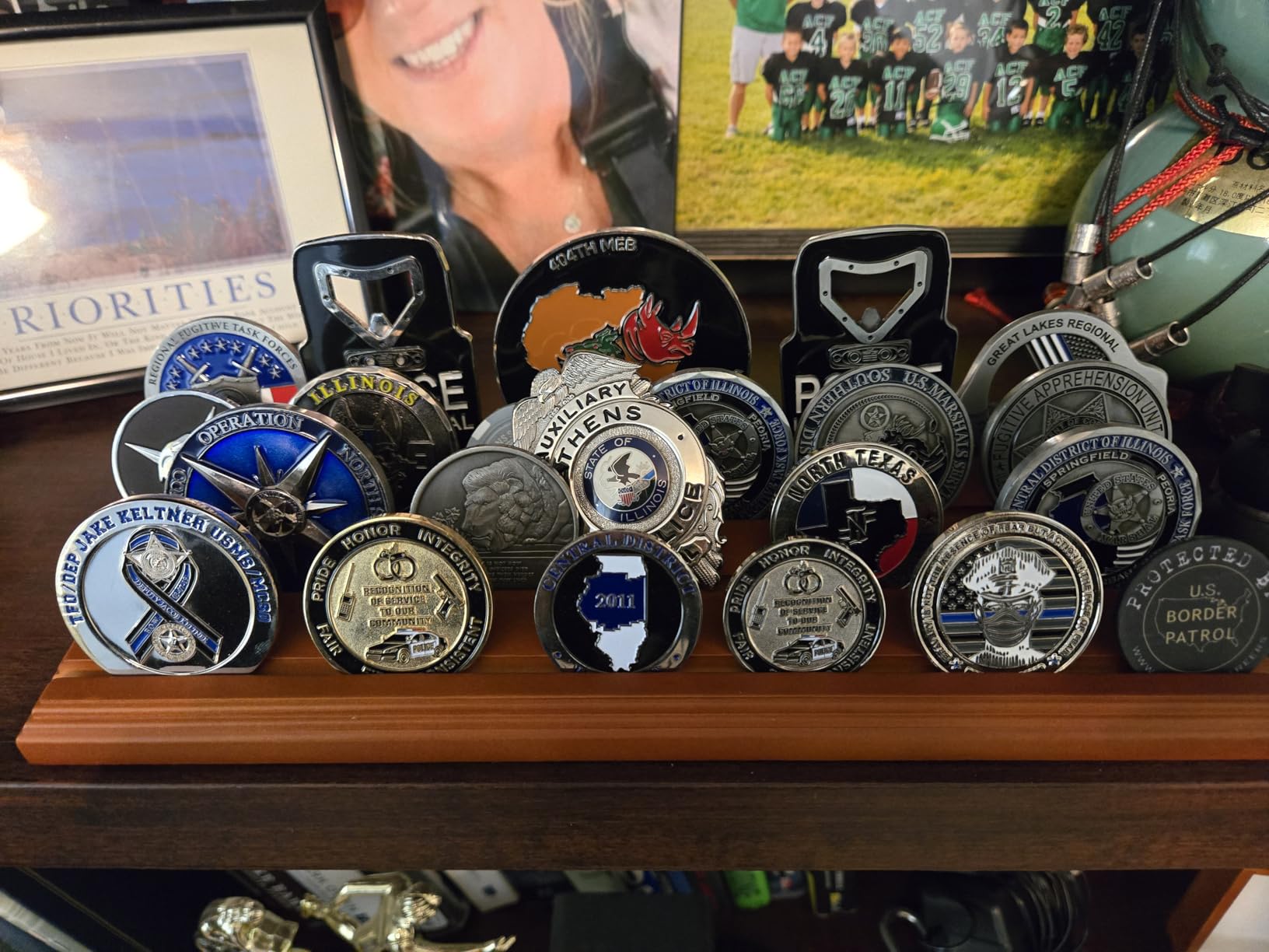 DisplayGifts Challenge Coin Display Stand 4 Row Wooden Holder Rack Case Holds 28 Coins Walnut Finish customer photo 1