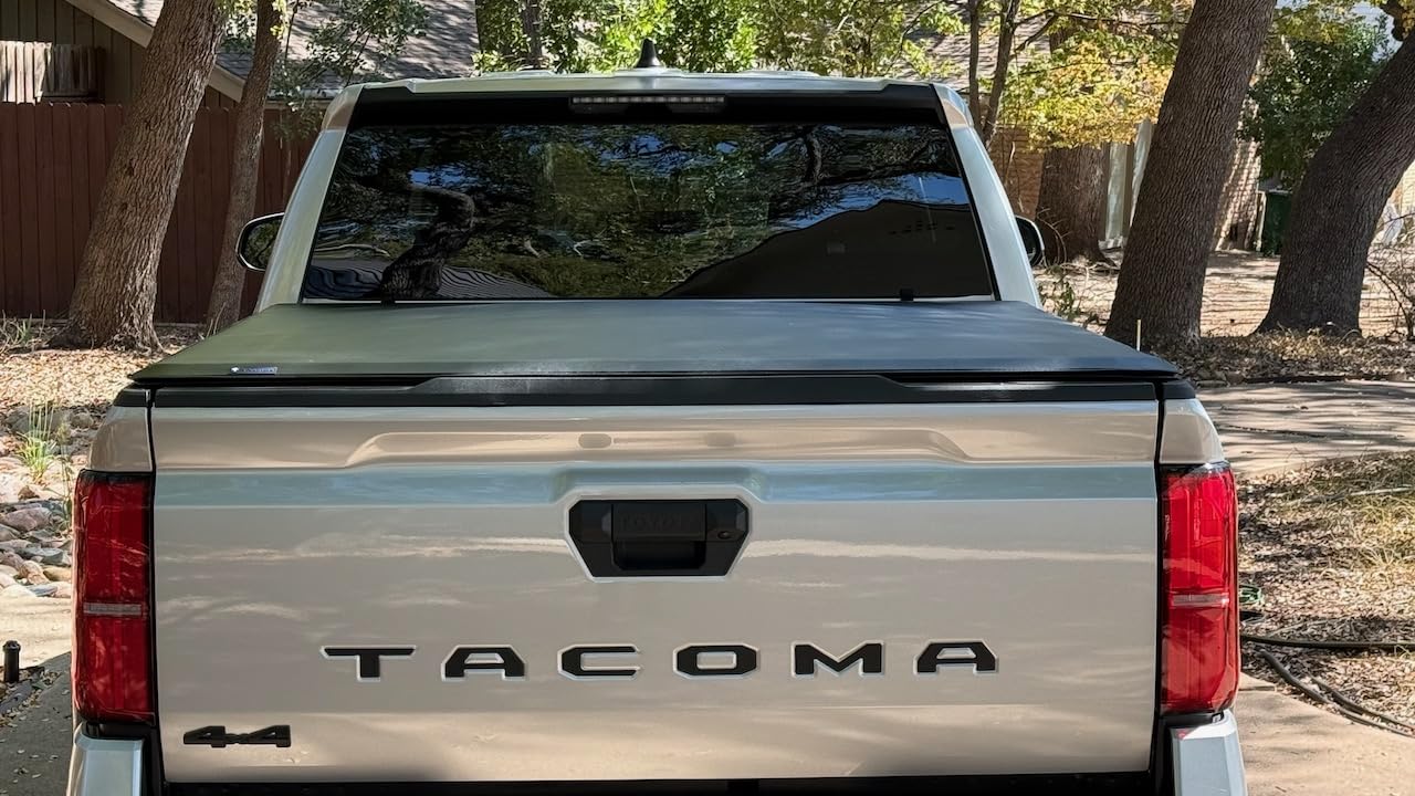 Tyger Auto T1 Soft Roll-up Truck Bed Tonneau Cover Compatible with 2016-2023 Toyota Tacoma | 6' (74