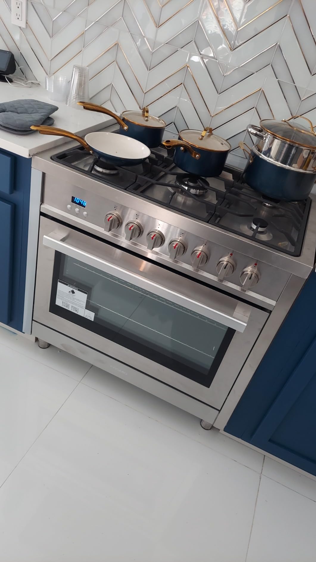 COSMO F965 36 in. Stellar Collection 3.8 cu. ft. Dual Fuel Range, 5 Sealed Burners, 8 Function Convection Oven in Stainless Steel customer photo 2